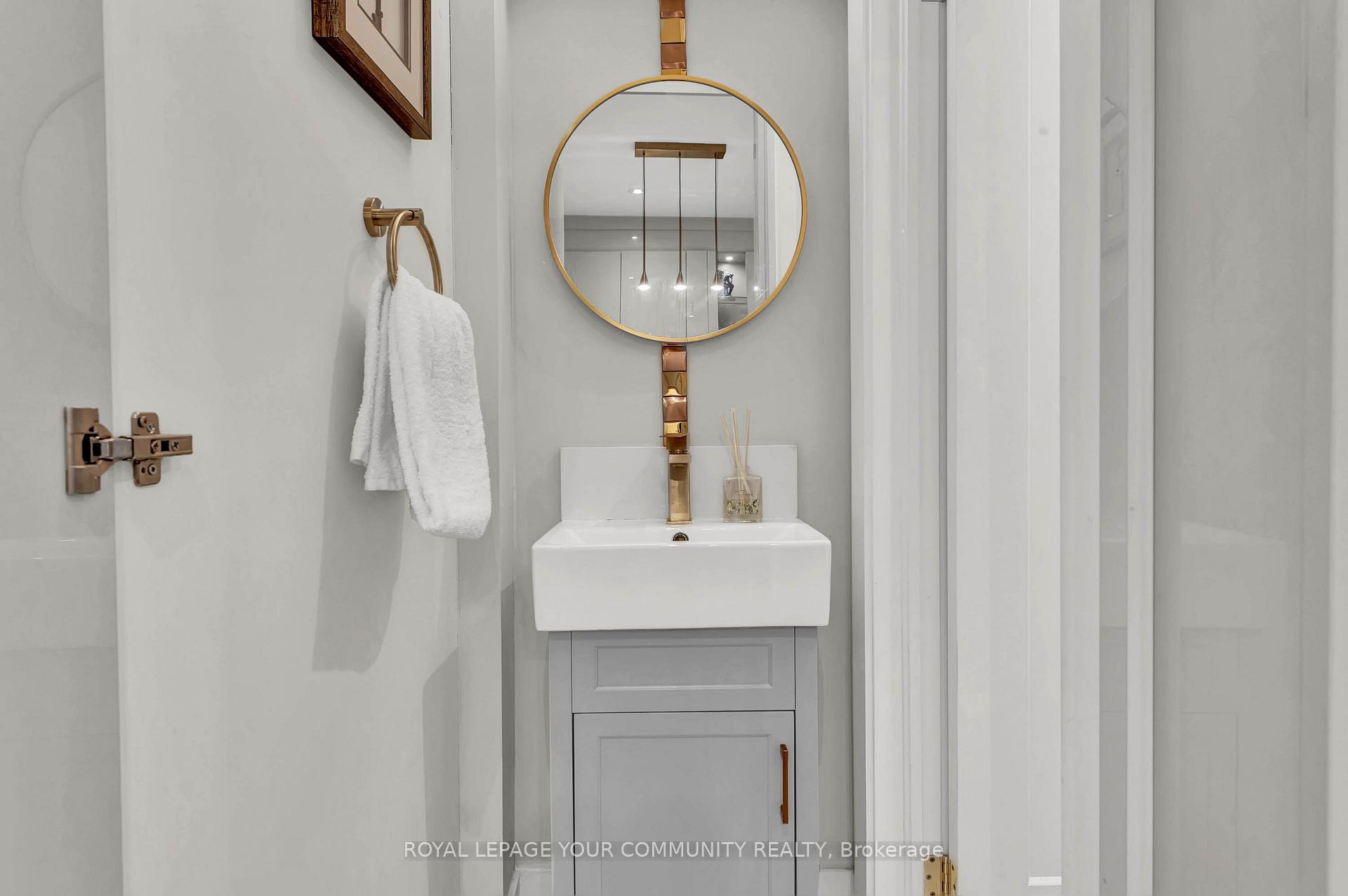 Photo 12 of 58 Ashbury Avenue, Toronto, Oakwood Village — HOMEH