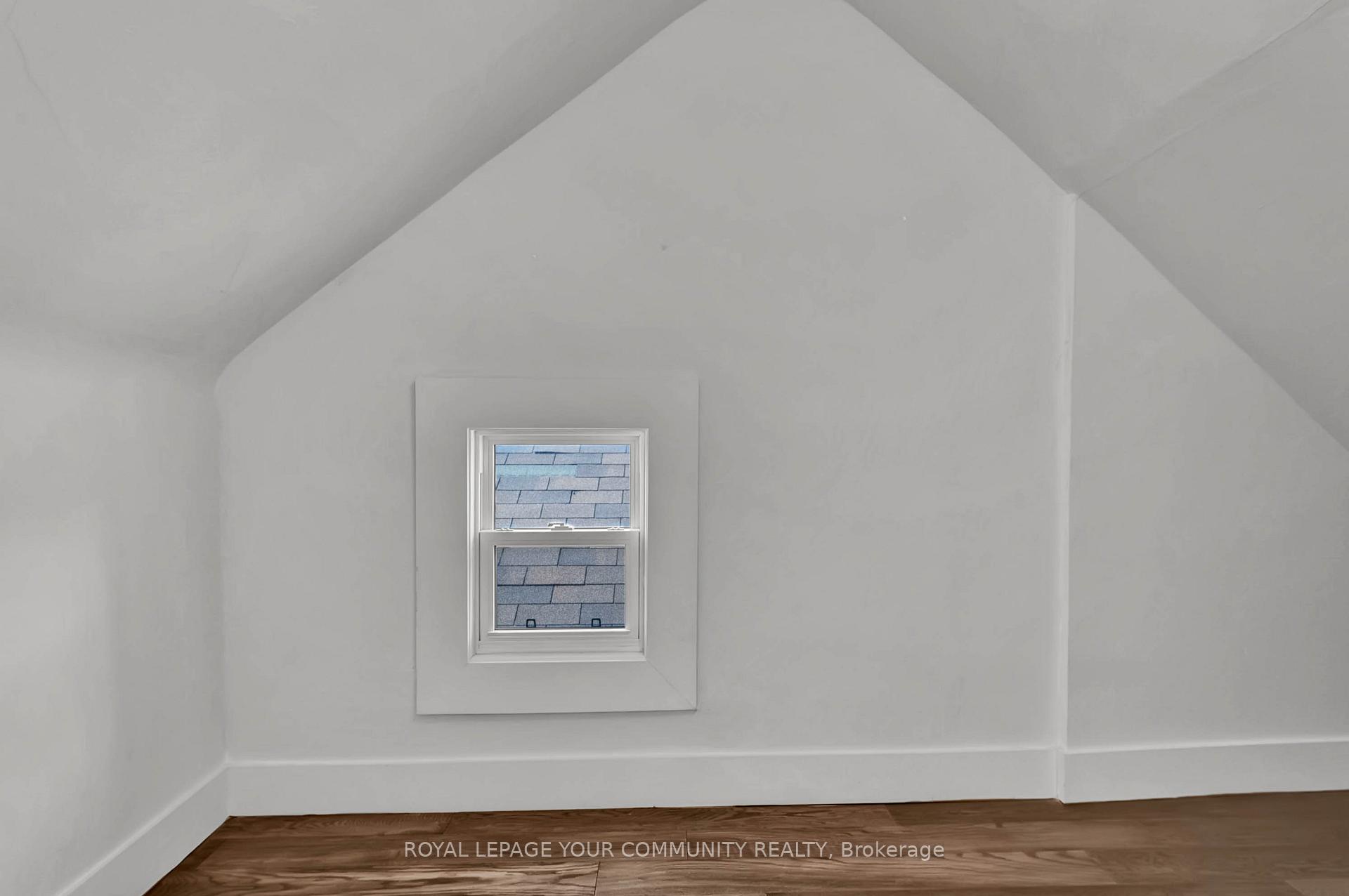 Photo 31 of 58 Ashbury Avenue, Toronto, Oakwood Village — HOMEH