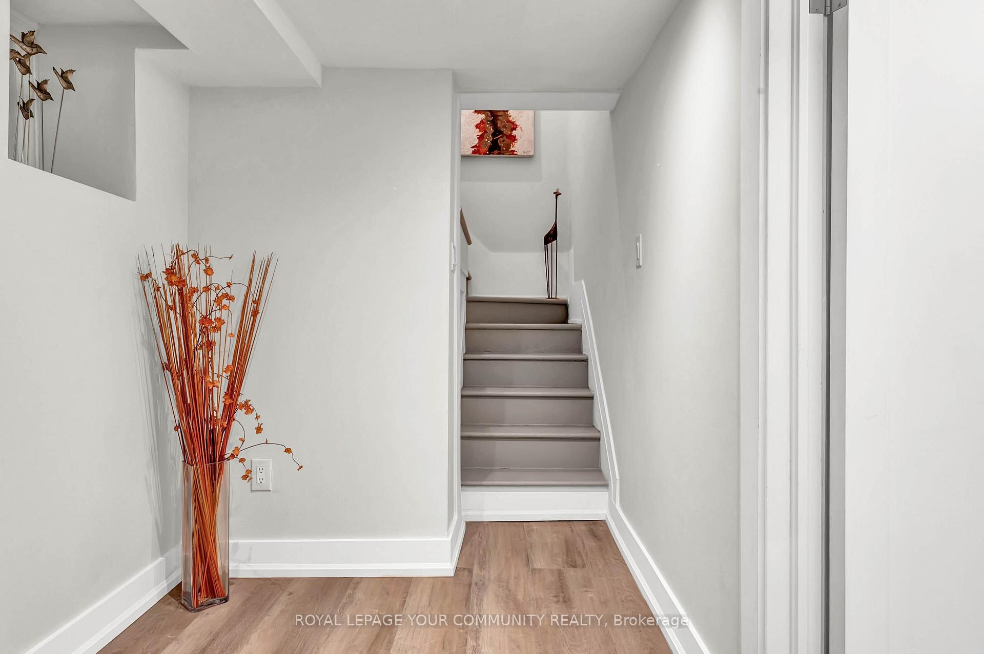Photo 34 of 58 Ashbury Avenue, Toronto, Oakwood Village — HOMEH