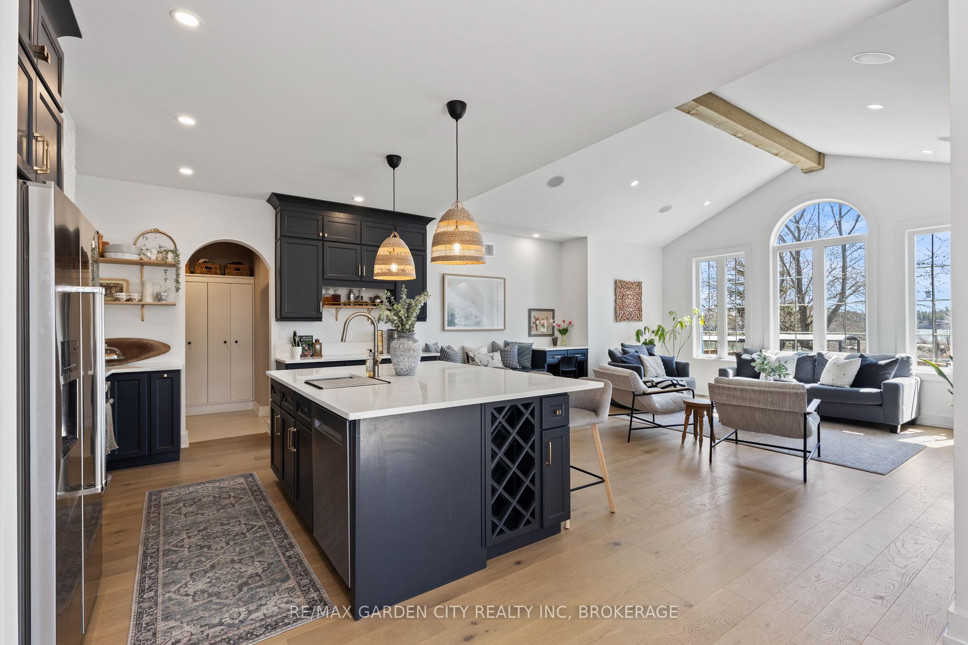 Photo 8 of 25 Ivy Crescent, Thorold, Confederation Heights — HOMEH
