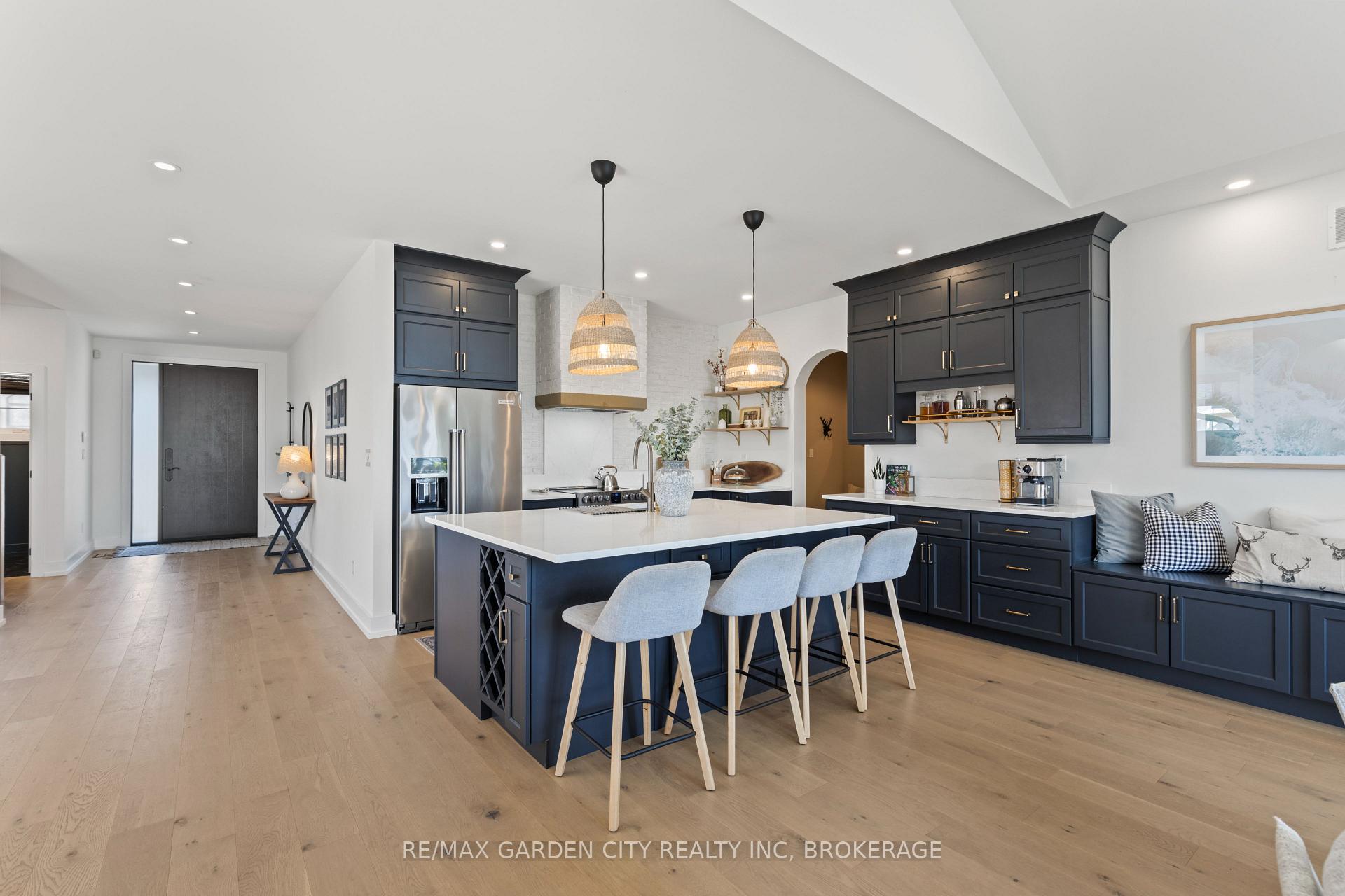 Photo 9 of 25 Ivy Crescent, Thorold, Confederation Heights — HOMEH