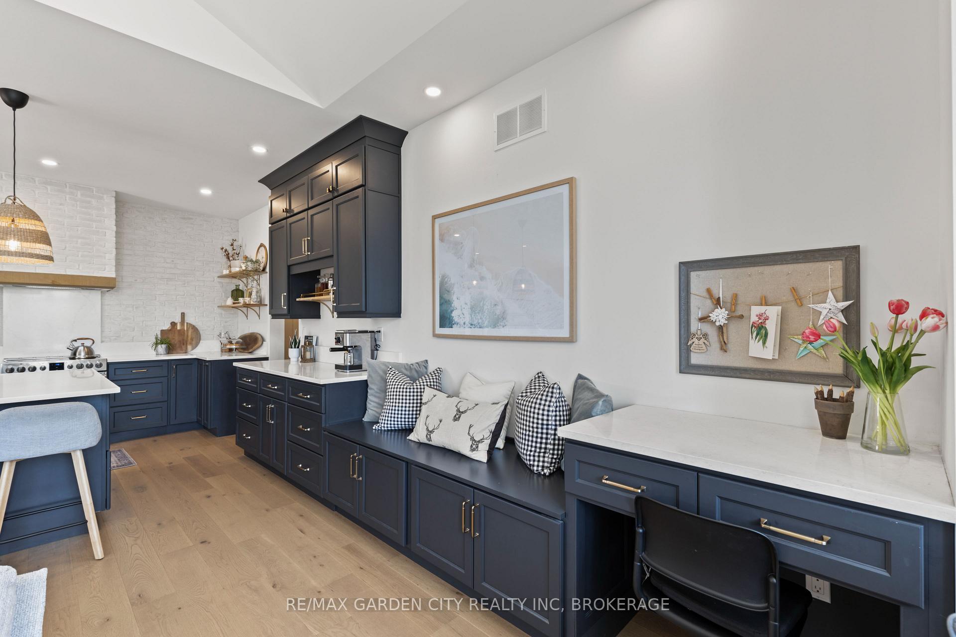 Photo 13 of 25 Ivy Crescent, Thorold, Confederation Heights — HOMEH