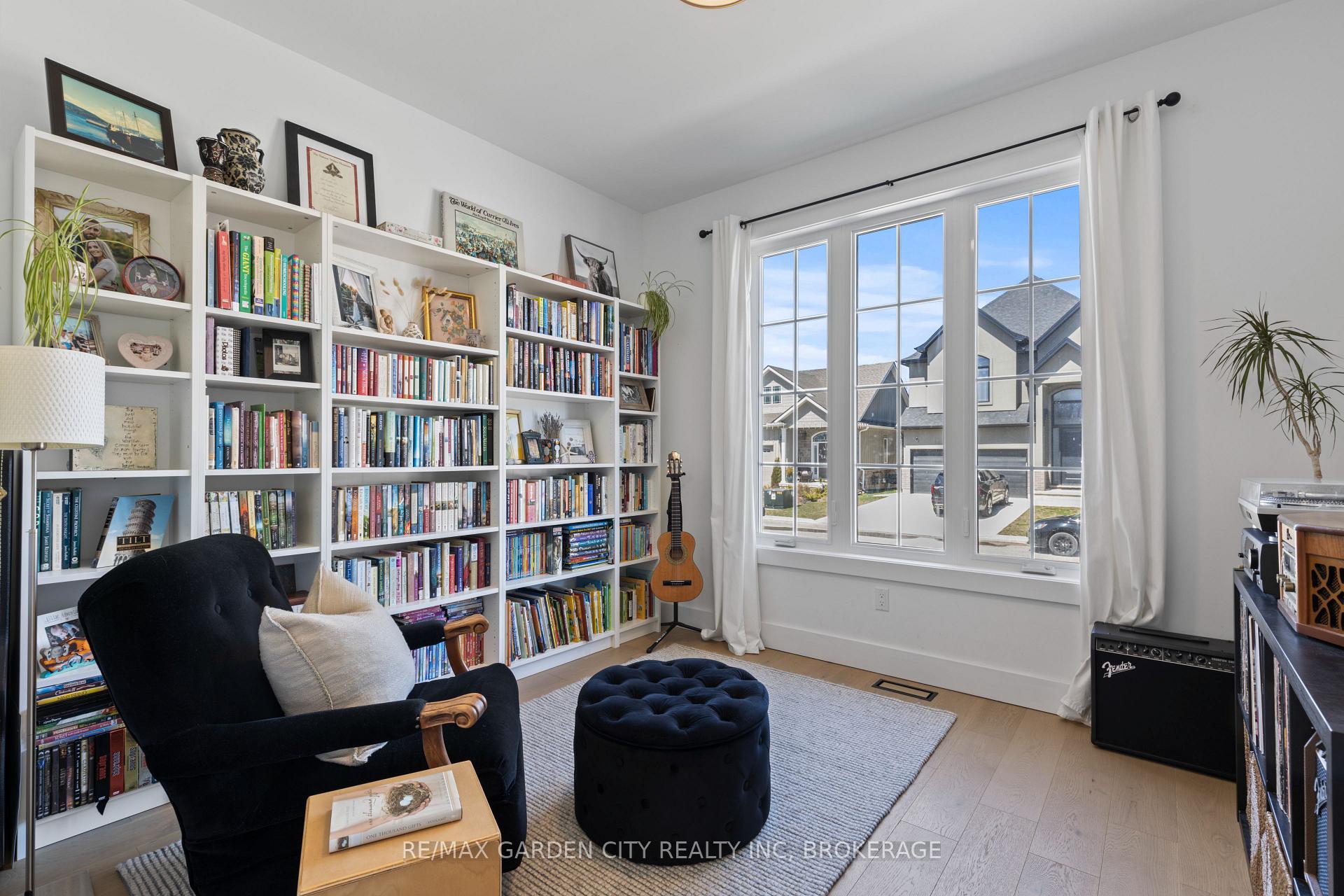 Photo 17 of 25 Ivy Crescent, Thorold, Confederation Heights — HOMEH