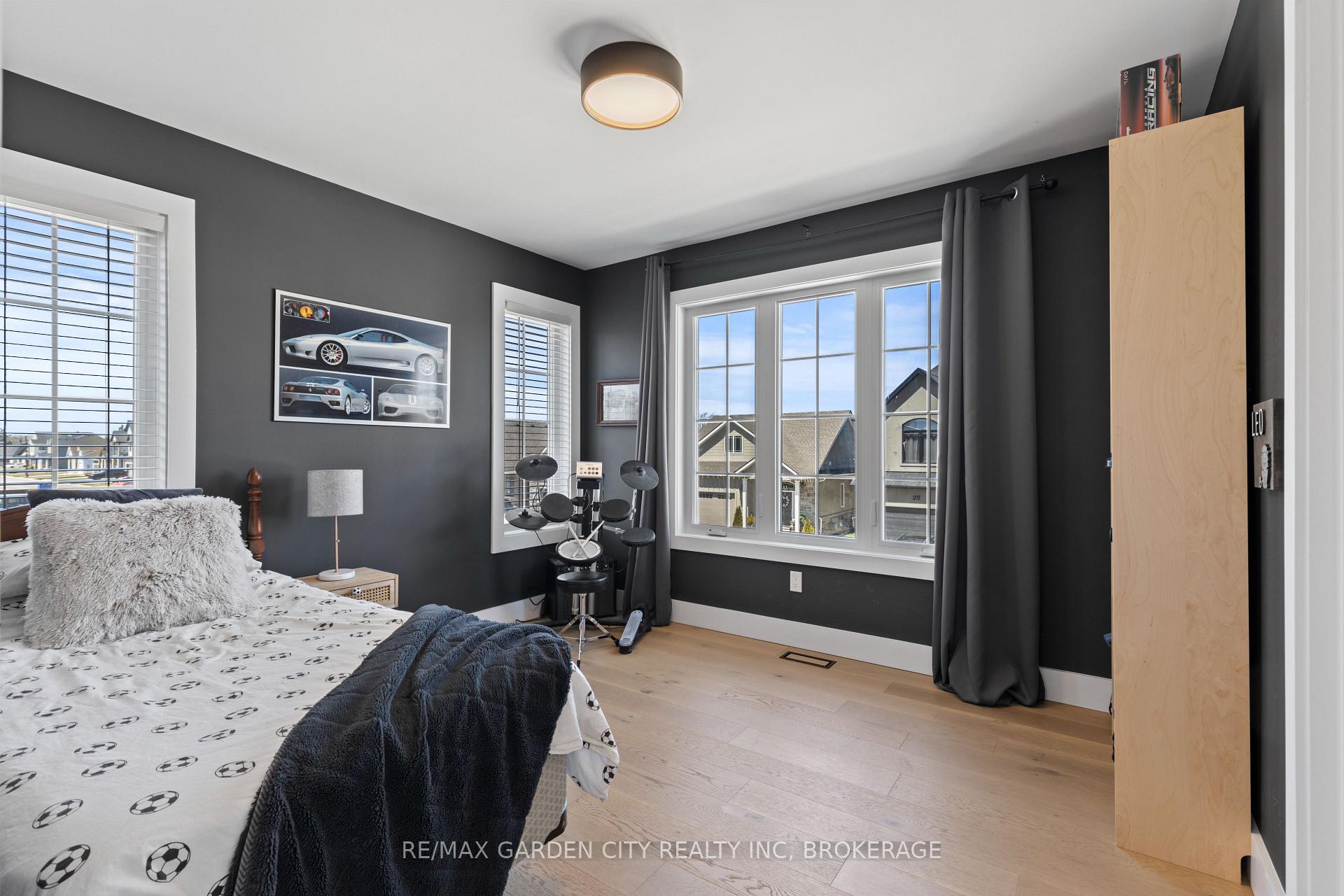 Photo 22 of 25 Ivy Crescent, Thorold, Confederation Heights — HOMEH