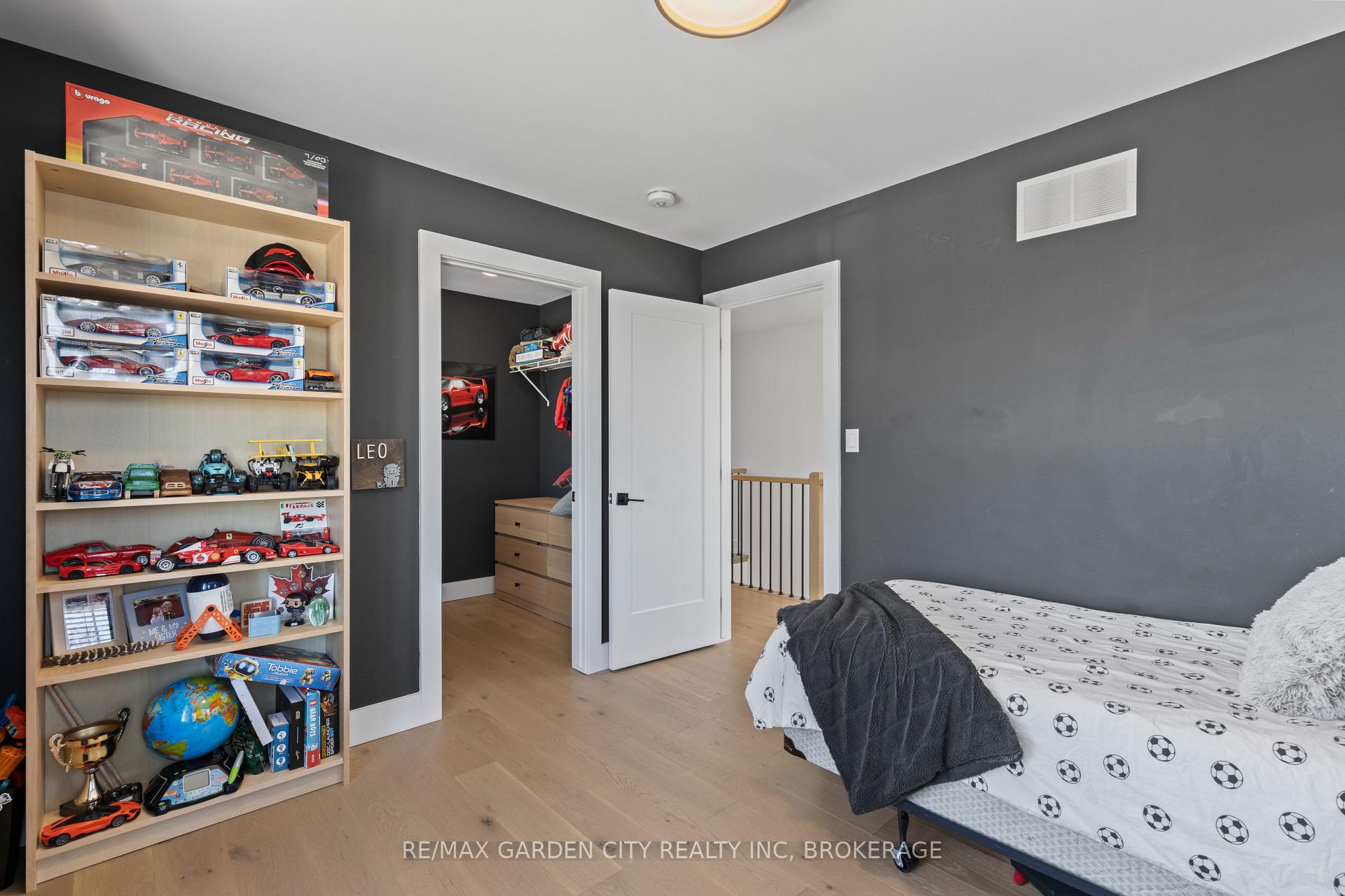Photo 23 of 25 Ivy Crescent, Thorold, Confederation Heights — HOMEH