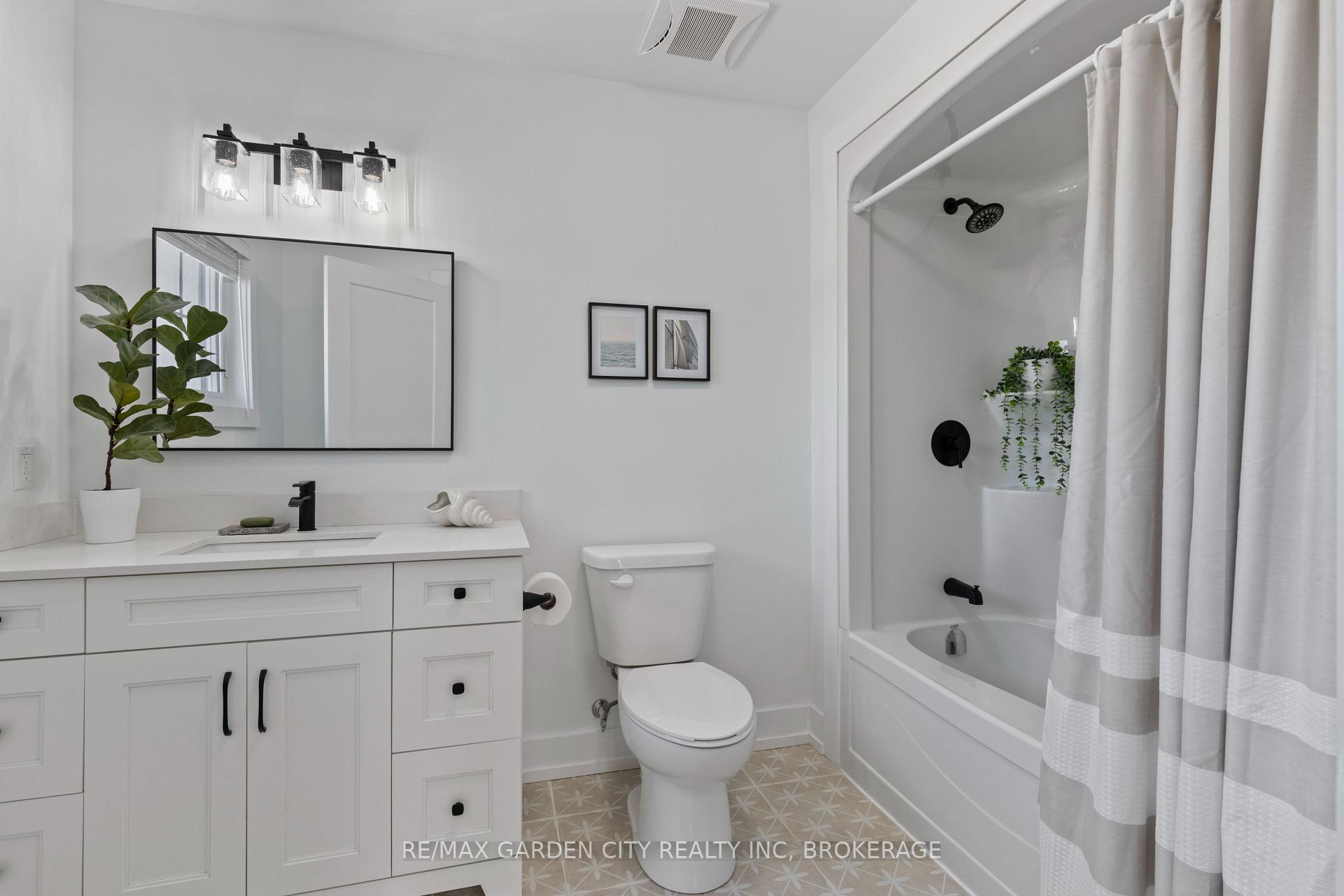 Photo 24 of 25 Ivy Crescent, Thorold, Confederation Heights — HOMEH