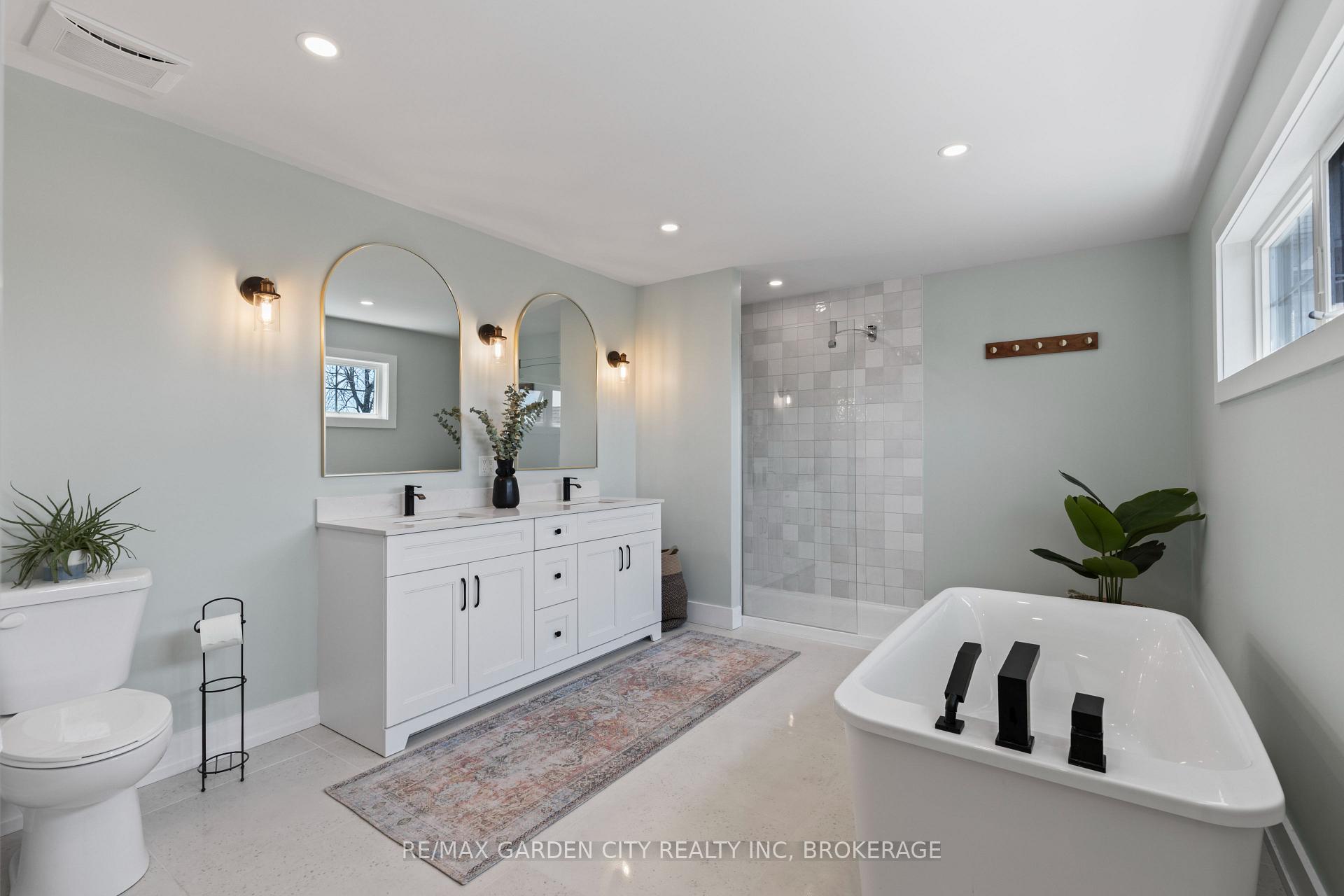 Photo 28 of 25 Ivy Crescent, Thorold, Confederation Heights — HOMEH
