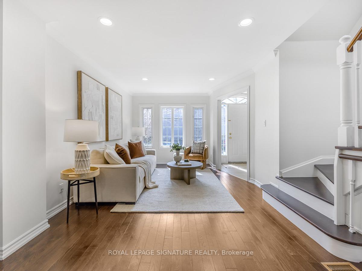 Photo 5 of 132A Barker Avenue, Toronto, Woodbine-Lumsden — HOMEH
