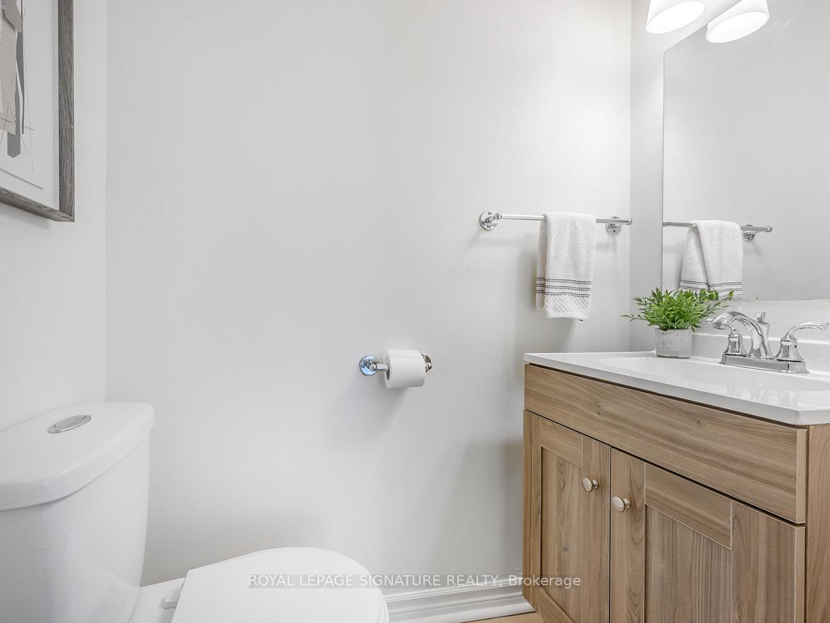 Photo 13 of 132A Barker Avenue, Toronto, Woodbine-Lumsden — HOMEH