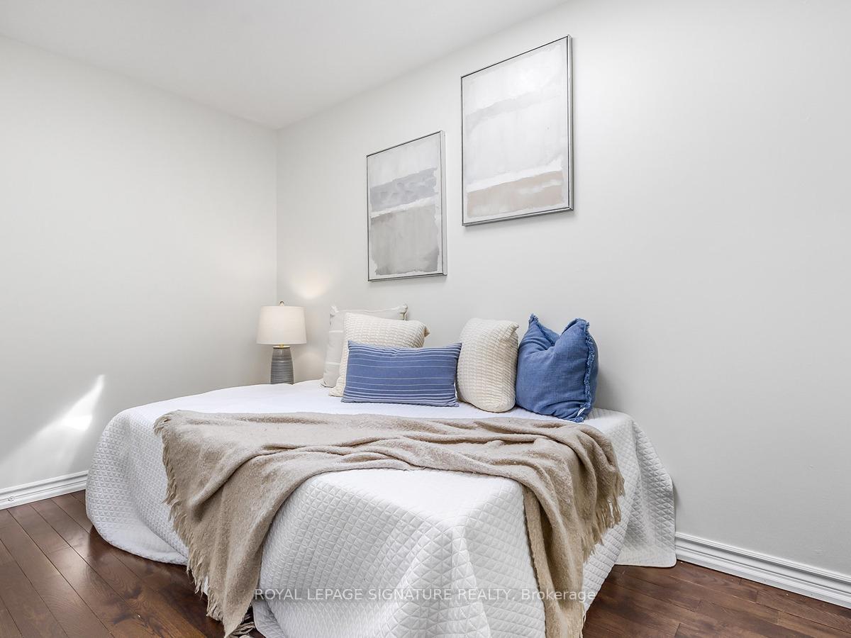Photo 20 of 132A Barker Avenue, Toronto, Woodbine-Lumsden — HOMEH