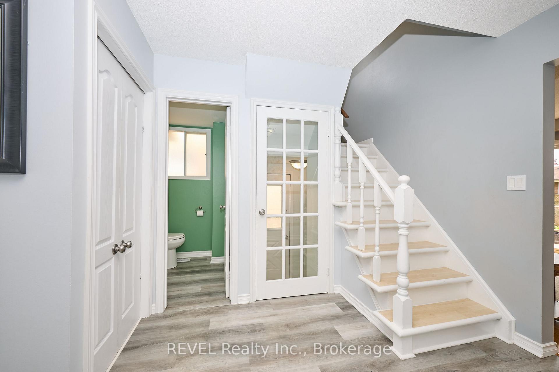 Photo 15 of 8 Baxter Crescent, Thorold, Confederation Heights — HOMEH