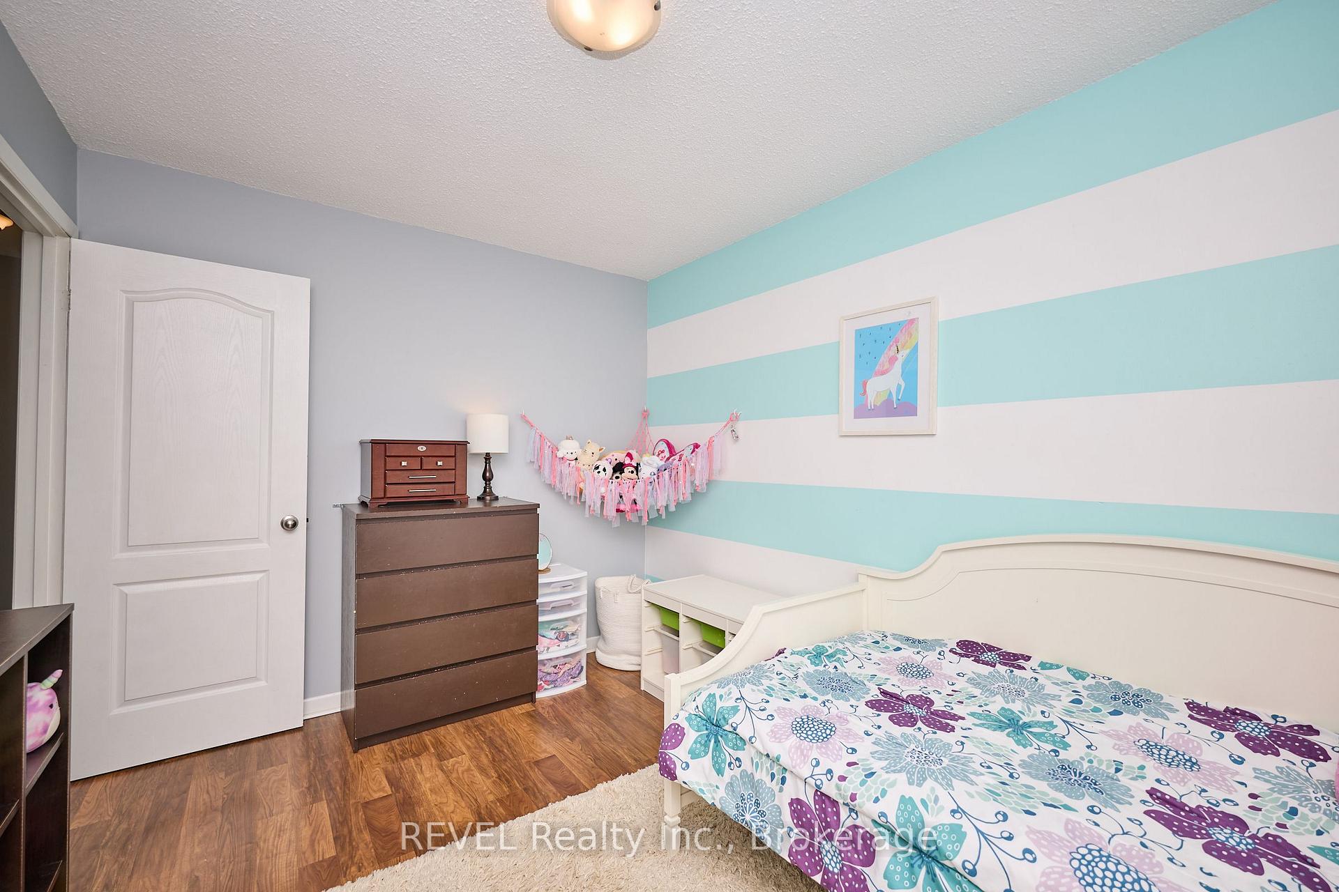 Photo 23 of 8 Baxter Crescent, Thorold, Confederation Heights — HOMEH