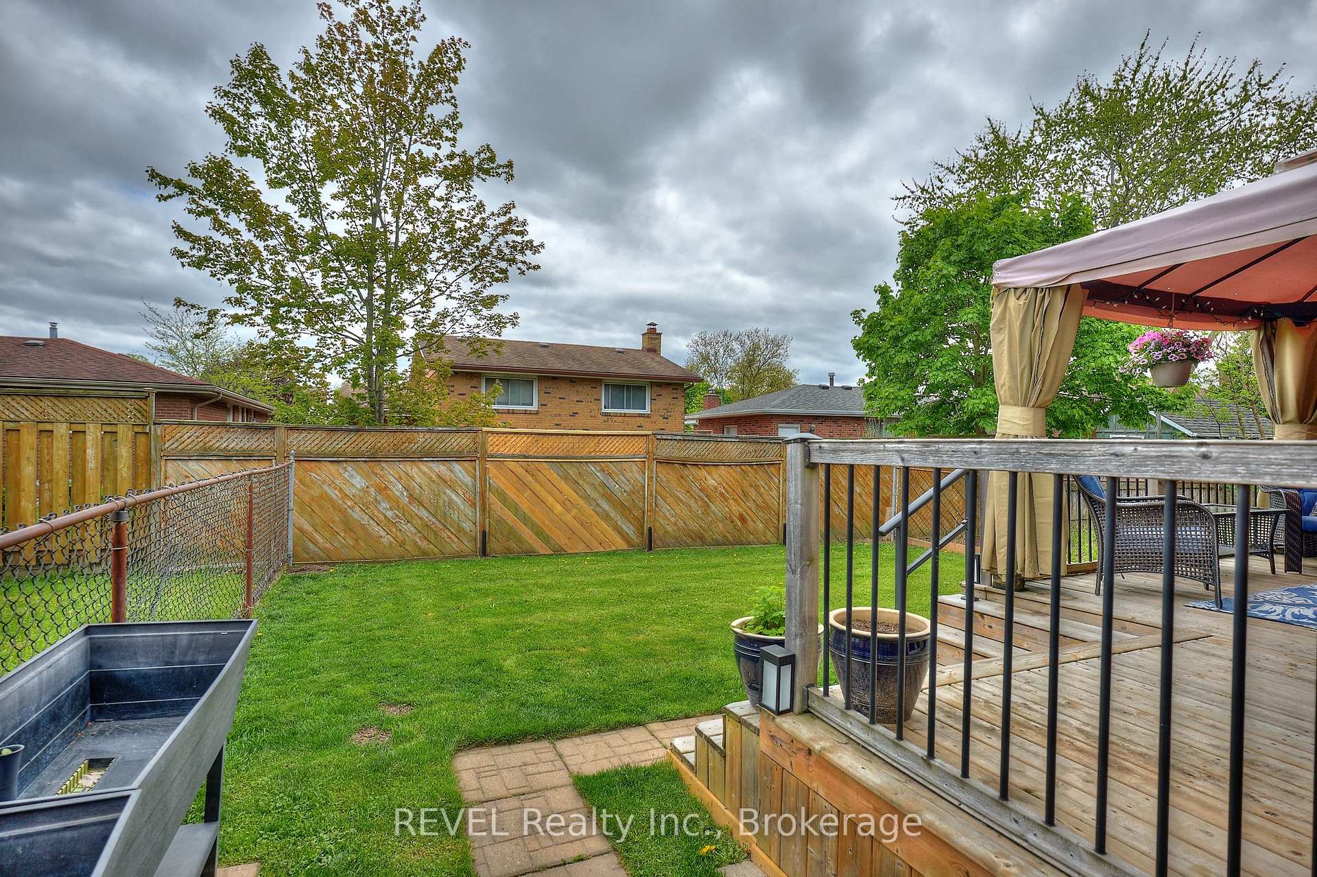 Photo 30 of 8 Baxter Crescent, Thorold, Confederation Heights — HOMEH