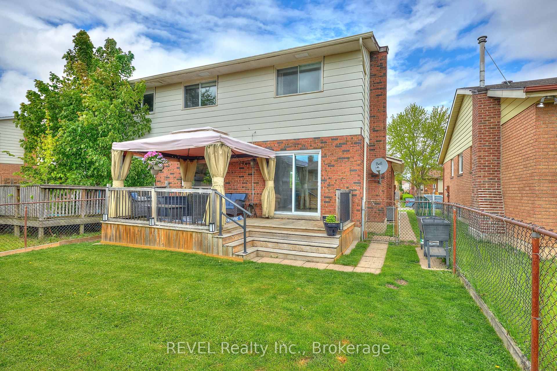 Photo 33 of 8 Baxter Crescent, Thorold, Confederation Heights — HOMEH
