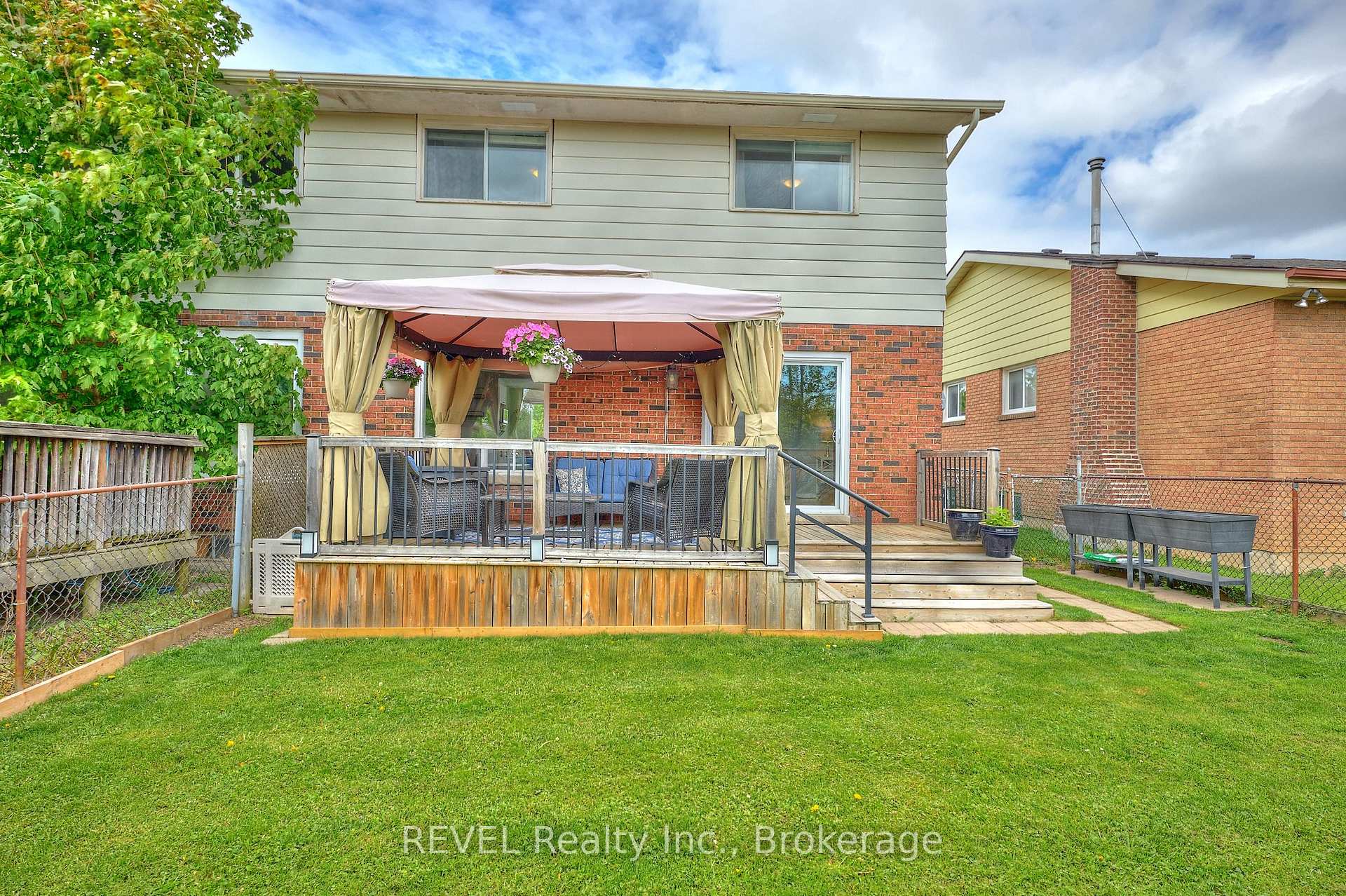 Photo 36 of 8 Baxter Crescent, Thorold, Confederation Heights — HOMEH