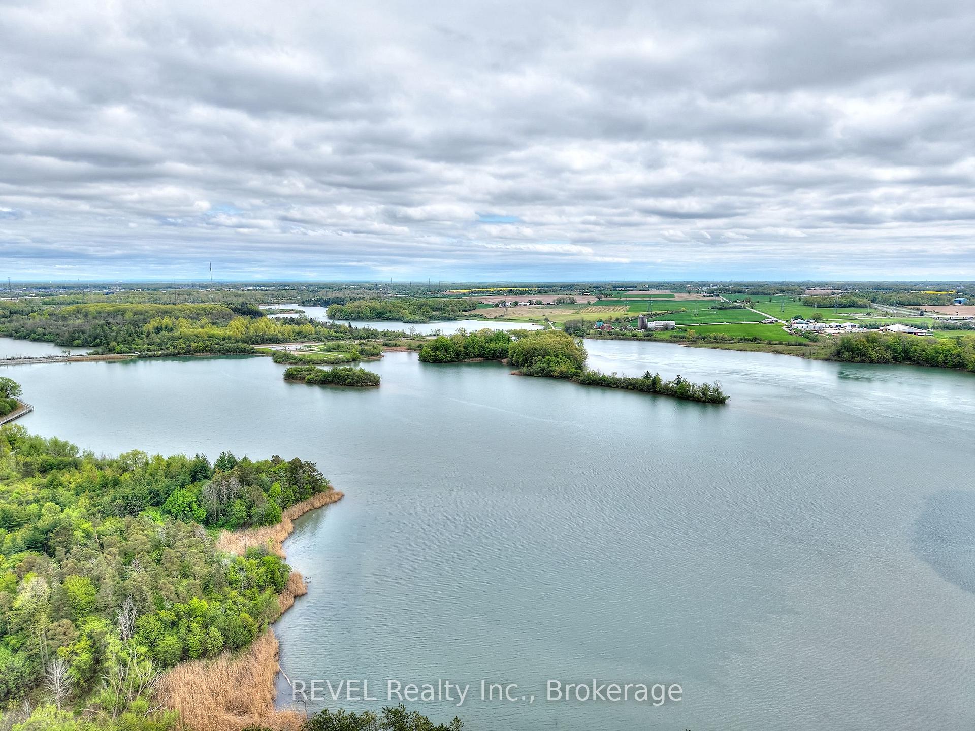 Photo 38 of 8 Baxter Crescent, Thorold, Confederation Heights — HOMEH