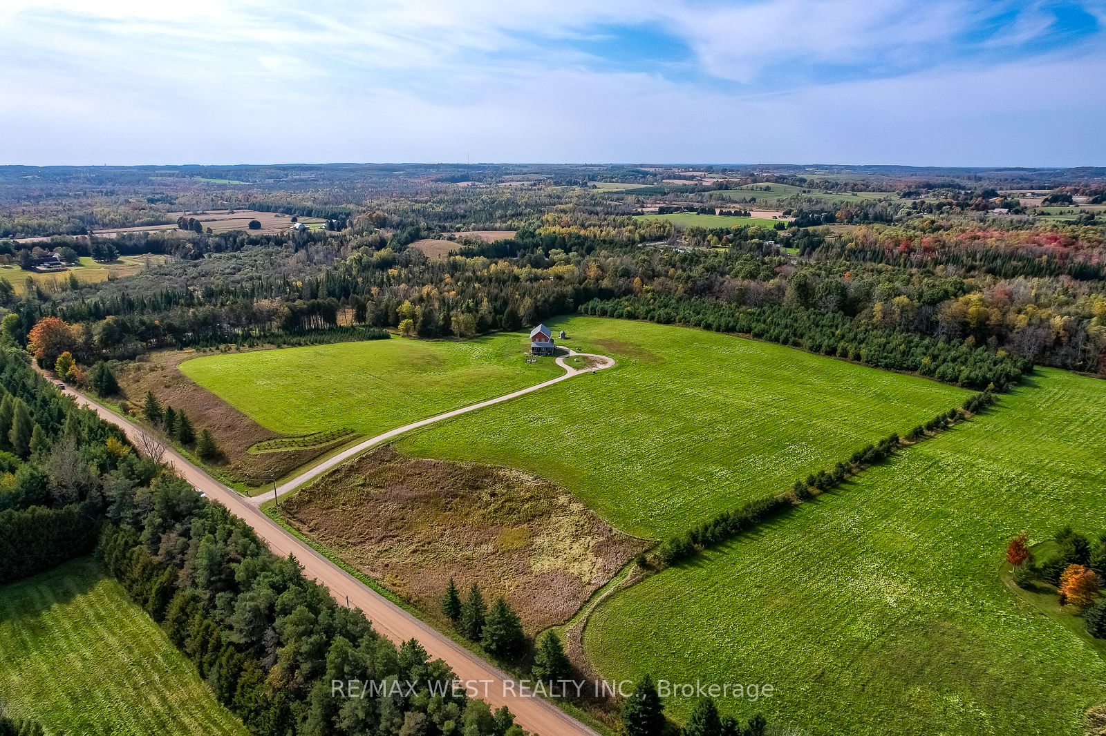 Photo 2 of 640 Highpoint Side Road, Caledon, Alton — HOMEH