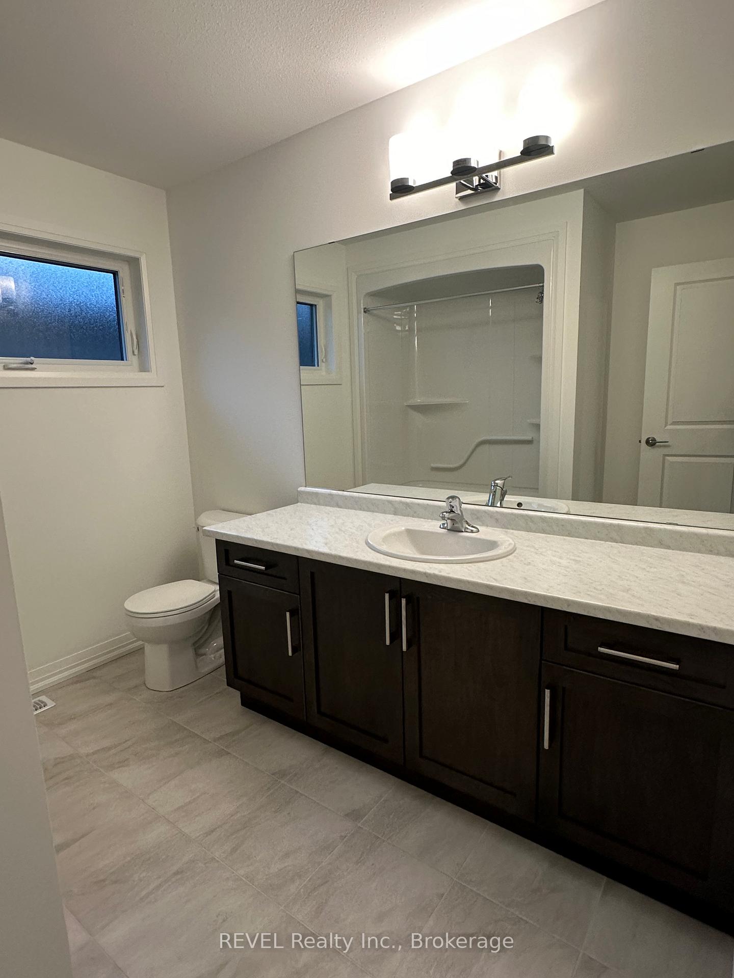 Photo 21 of 41 Wilson Drive, Thorold, Hurricane/Merrittville — HOMEH