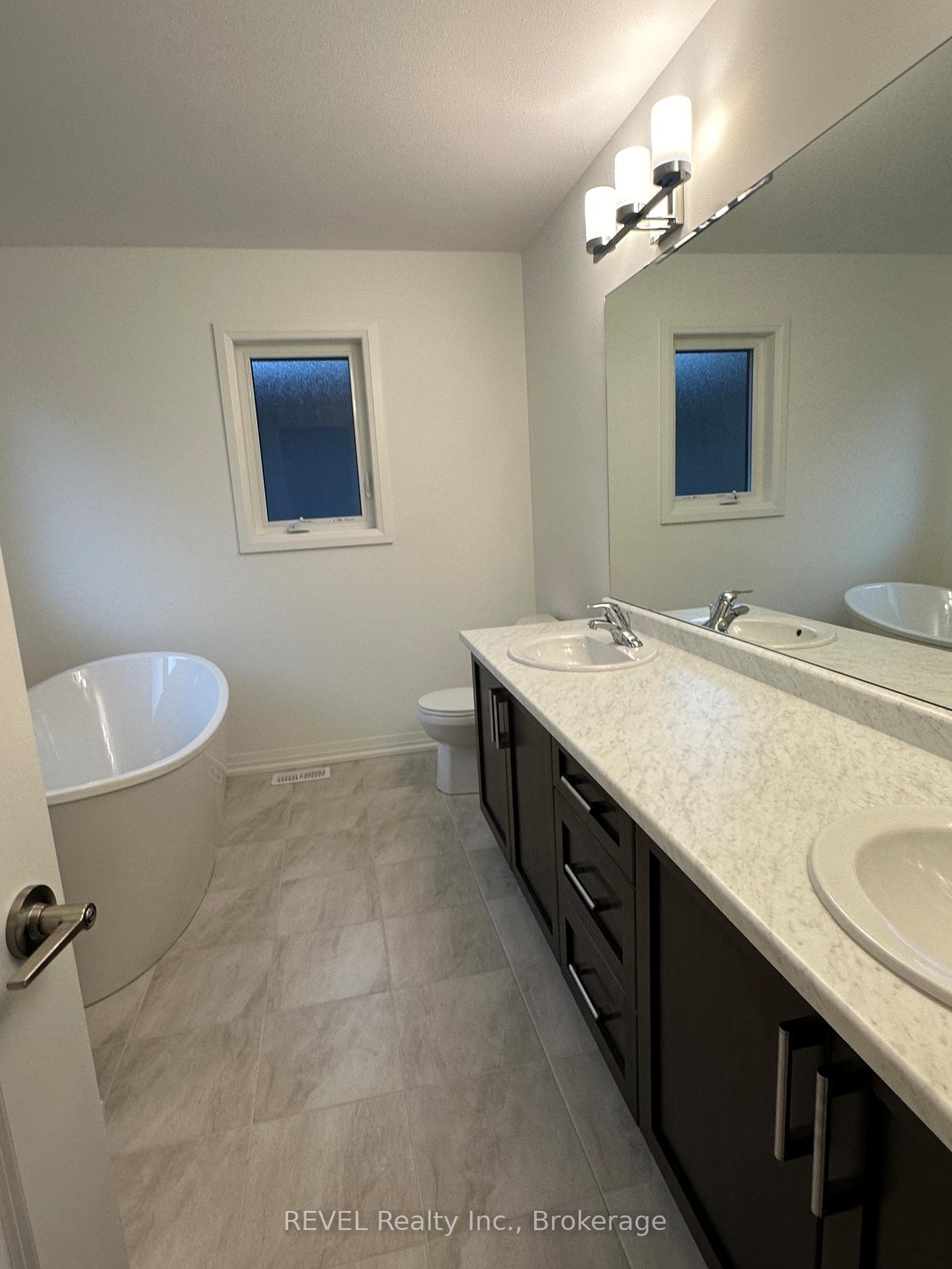 Photo 23 of 41 Wilson Drive, Thorold, Hurricane/Merrittville — HOMEH