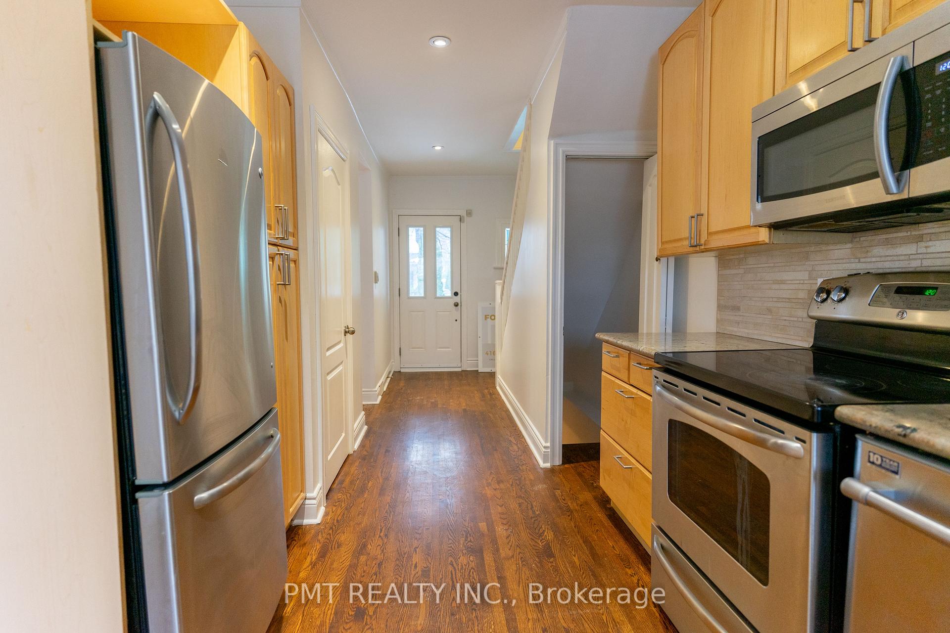 Photo 5 of 238 Woodfield Road, Toronto, Greenwood-Coxwell — HOMEH