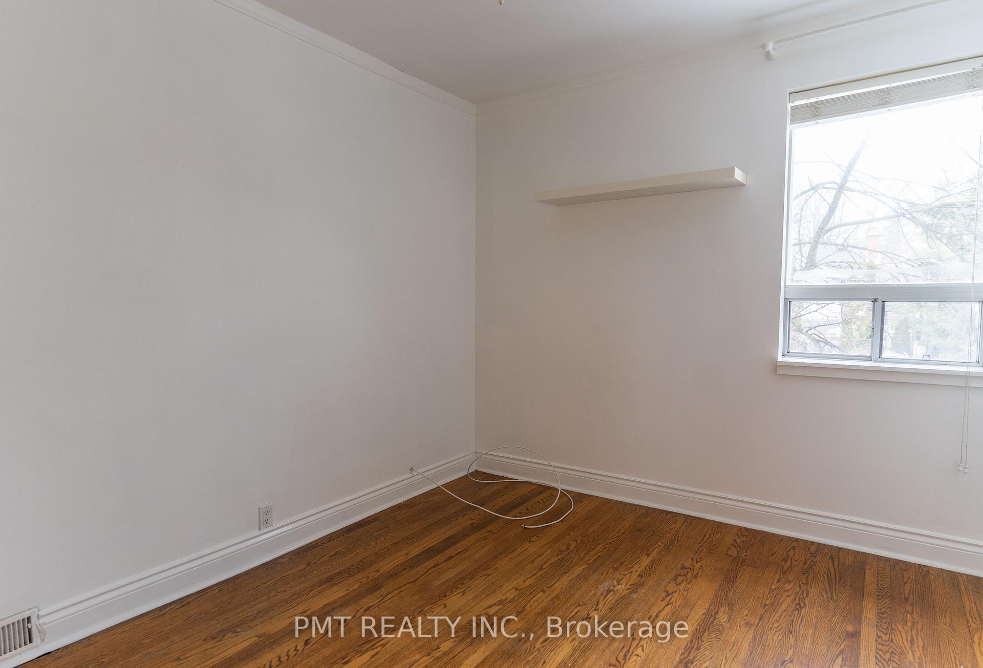 Photo 15 of 238 Woodfield Road, Toronto, Greenwood-Coxwell — HOMEH