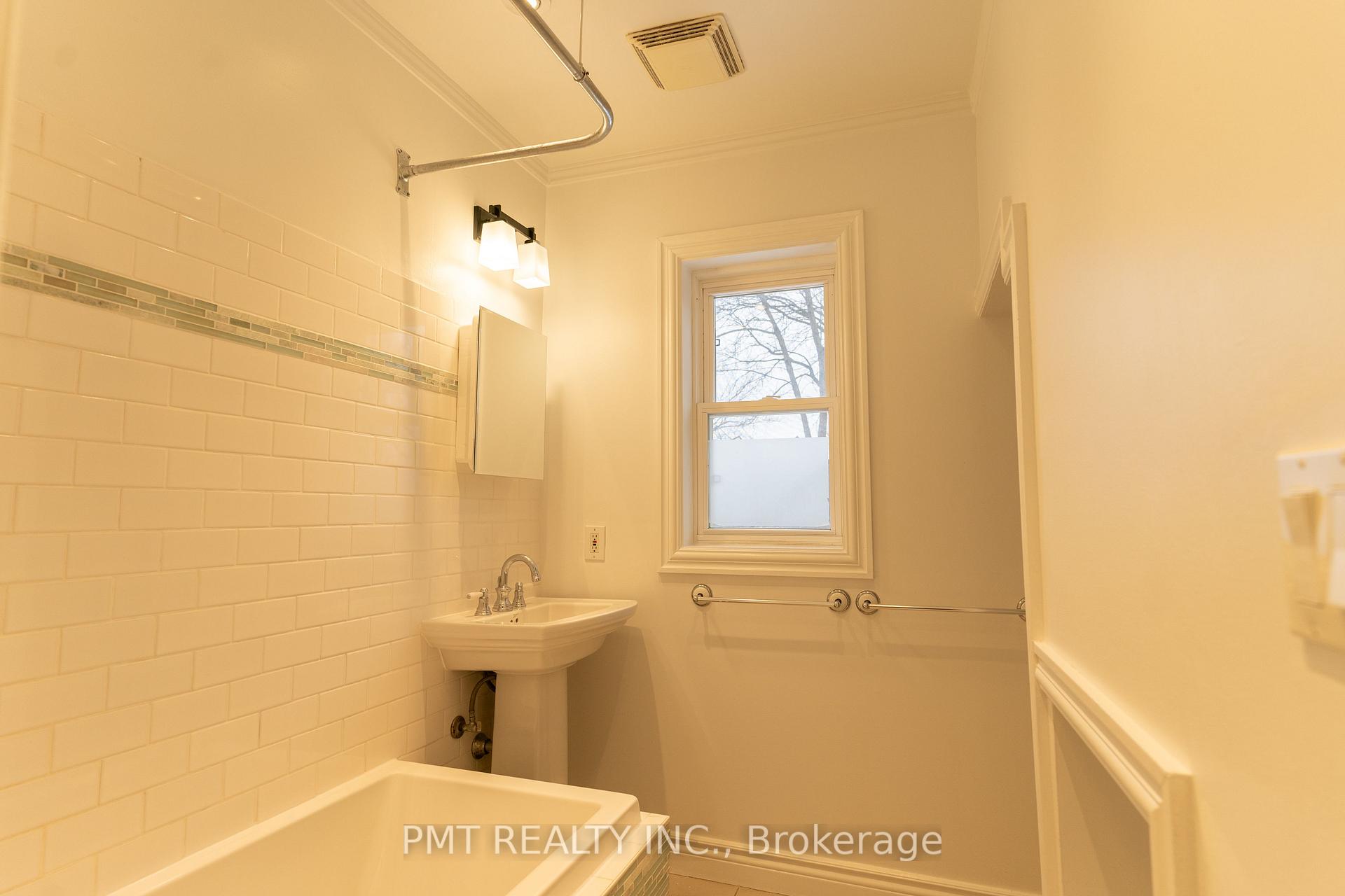 Photo 17 of 238 Woodfield Road, Toronto, Greenwood-Coxwell — HOMEH