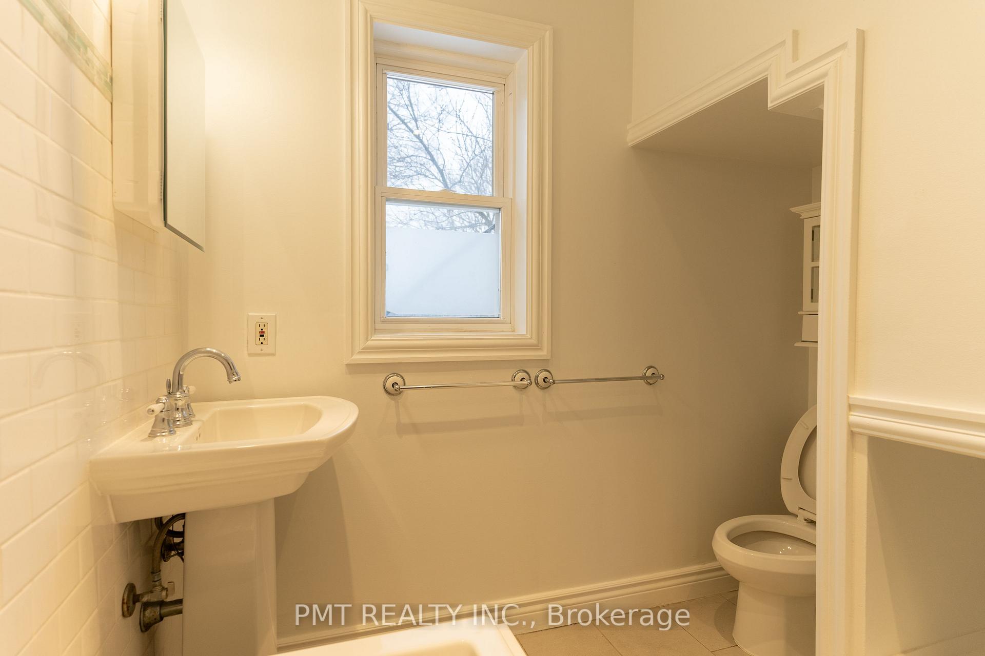 Photo 18 of 238 Woodfield Road, Toronto, Greenwood-Coxwell — HOMEH