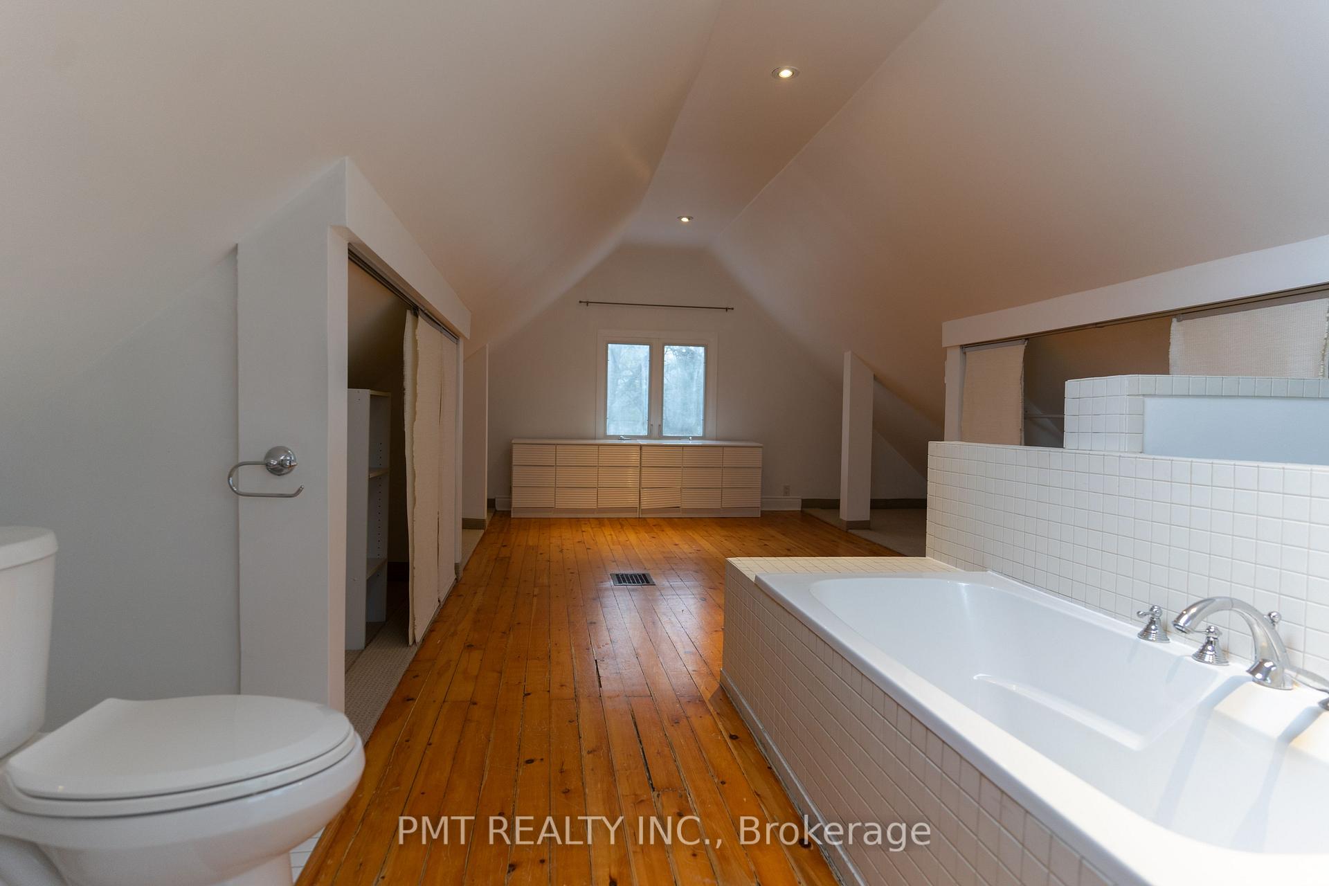 Photo 31 of 238 Woodfield Road, Toronto, Greenwood-Coxwell — HOMEH