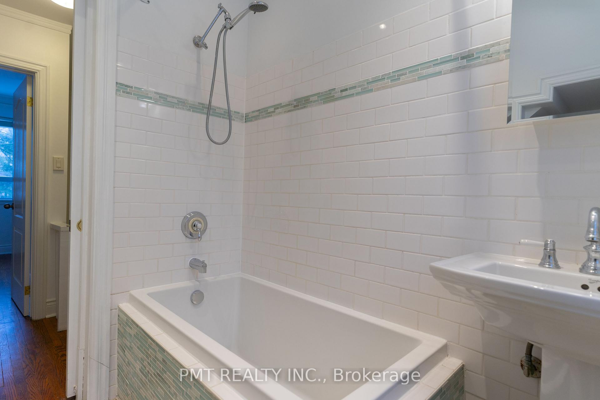 Photo 33 of 238 Woodfield Road, Toronto, Greenwood-Coxwell — HOMEH