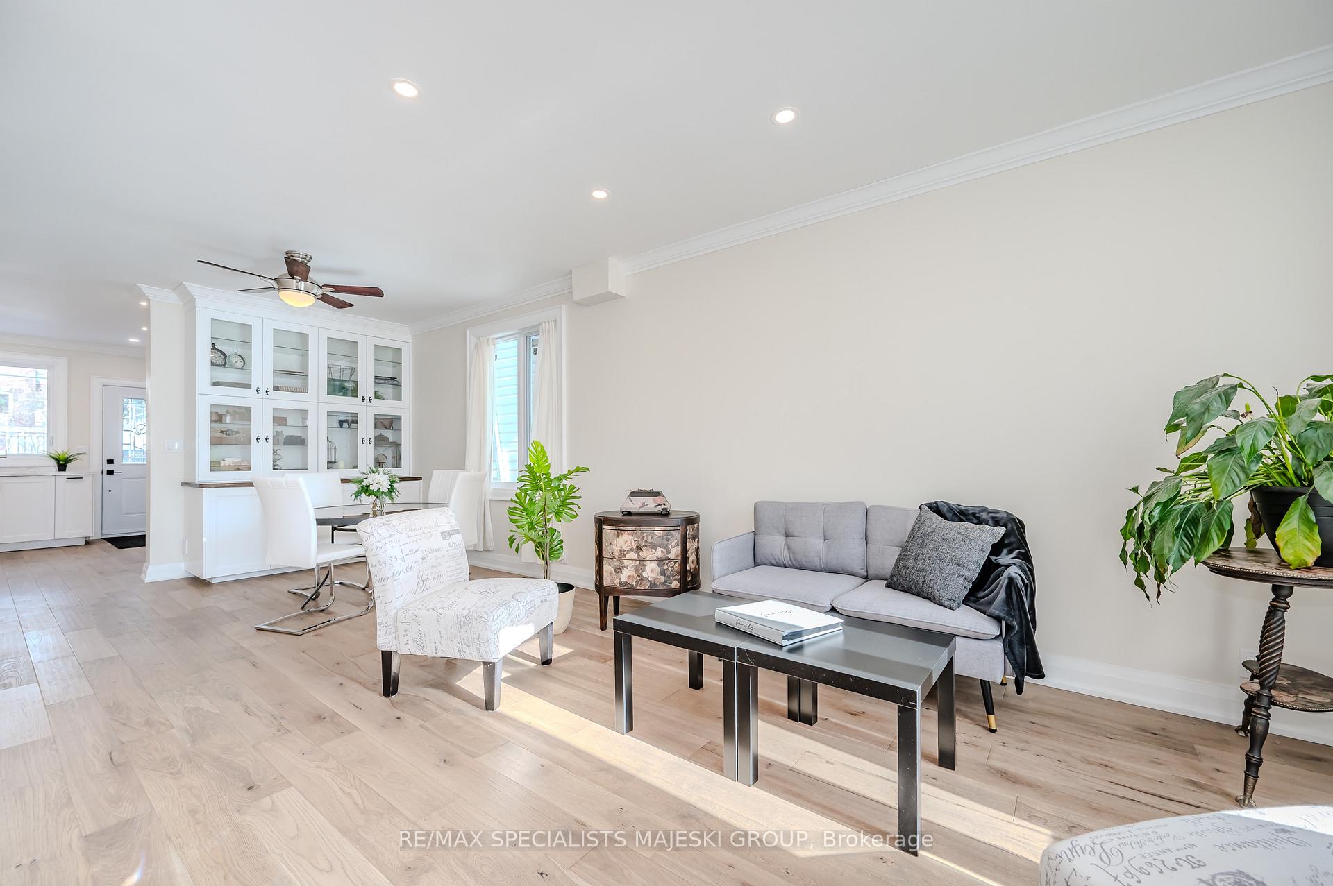 Photo 4 of 262 Withrow Avenue, Toronto, North Riverdale — HOMEH