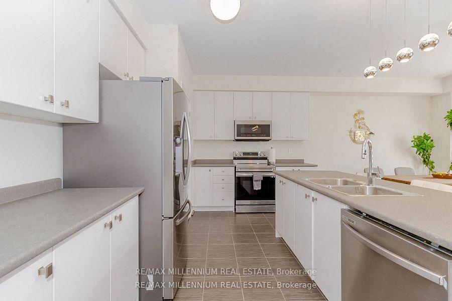 Photo 11 of 5 Victory Drive, Thorold, Rolling Meadows — HOMEH