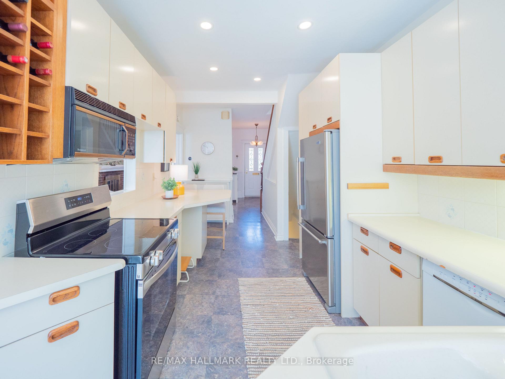 Photo 12 of 163 Browning Avenue, Toronto, Playter Estates-Danforth — HOMEH