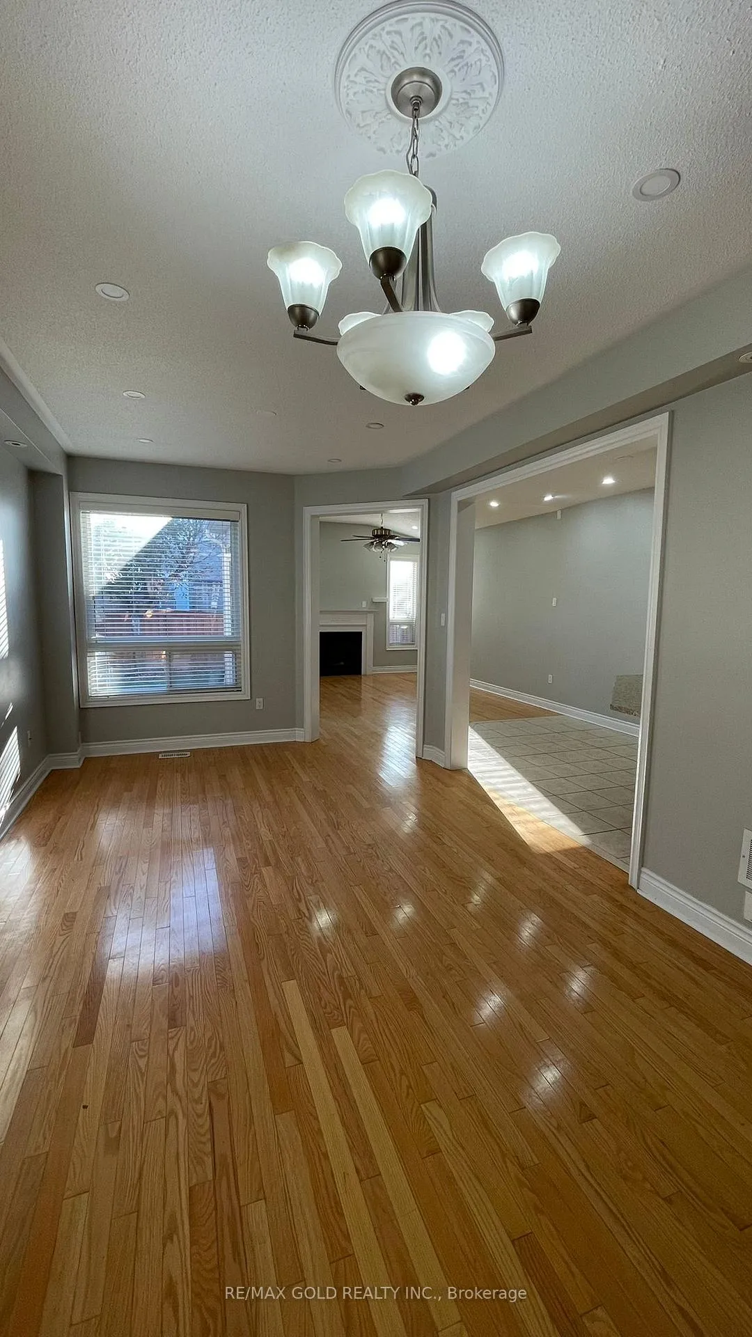 Photo 9 of Unit Upper, 98 Everingham Circle, Brampton, Sandringham-Wellington — HOMEH
