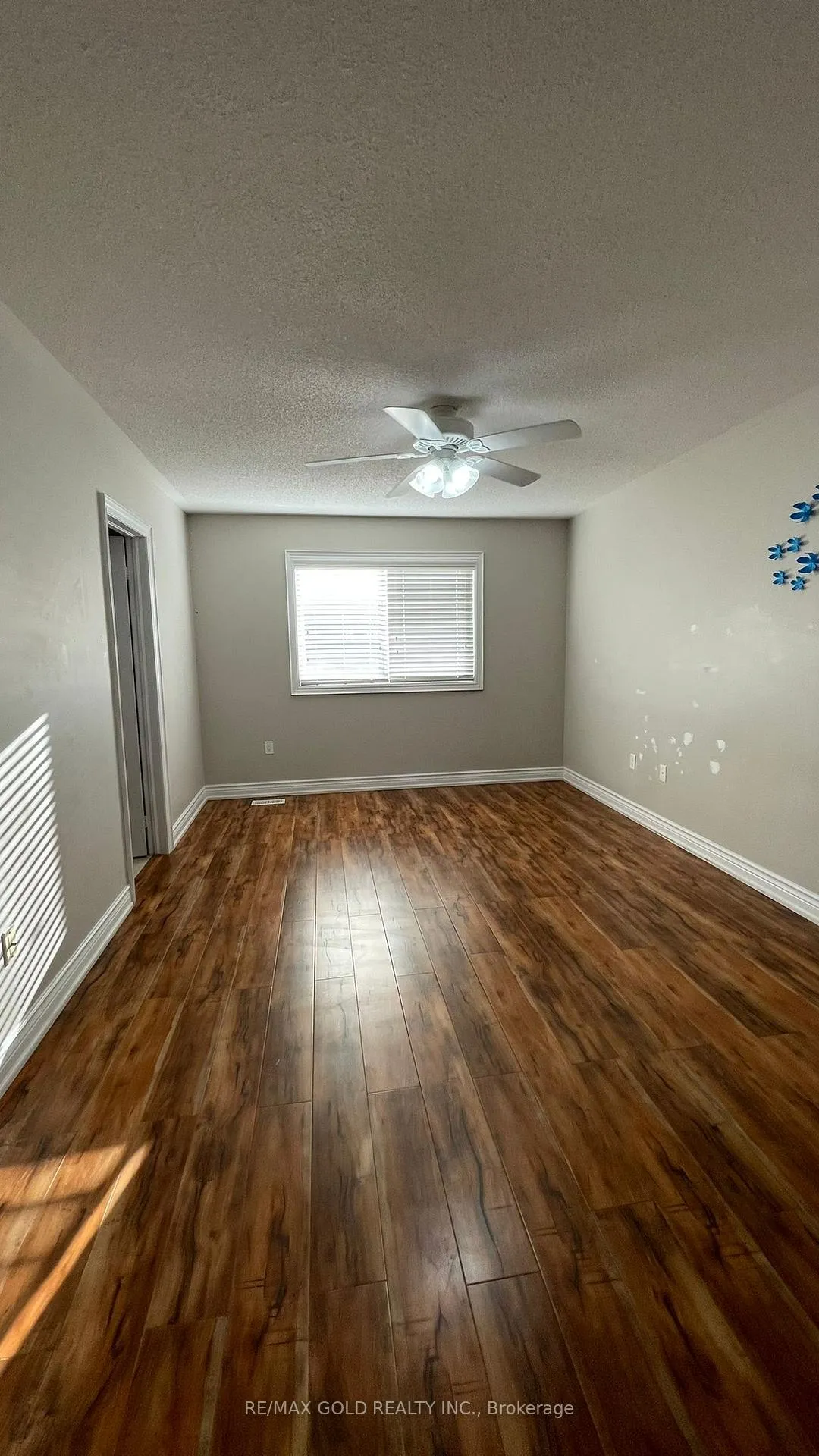 Photo 17 of Unit Upper, 98 Everingham Circle, Brampton, Sandringham-Wellington — HOMEH