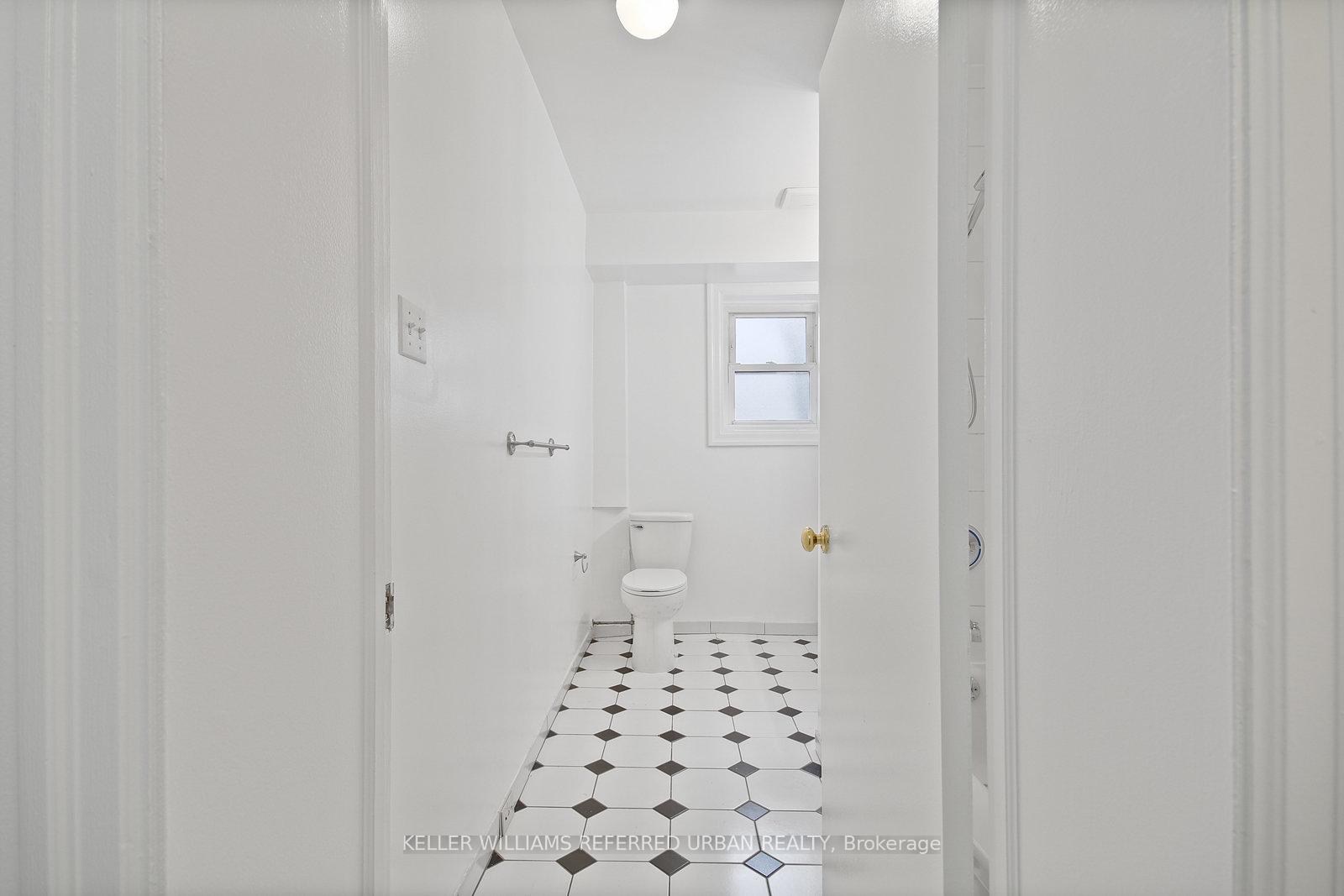 Photo 15 of Unit G West, 388 Brunswick Avenue, Toronto, The Annex — HOMEH