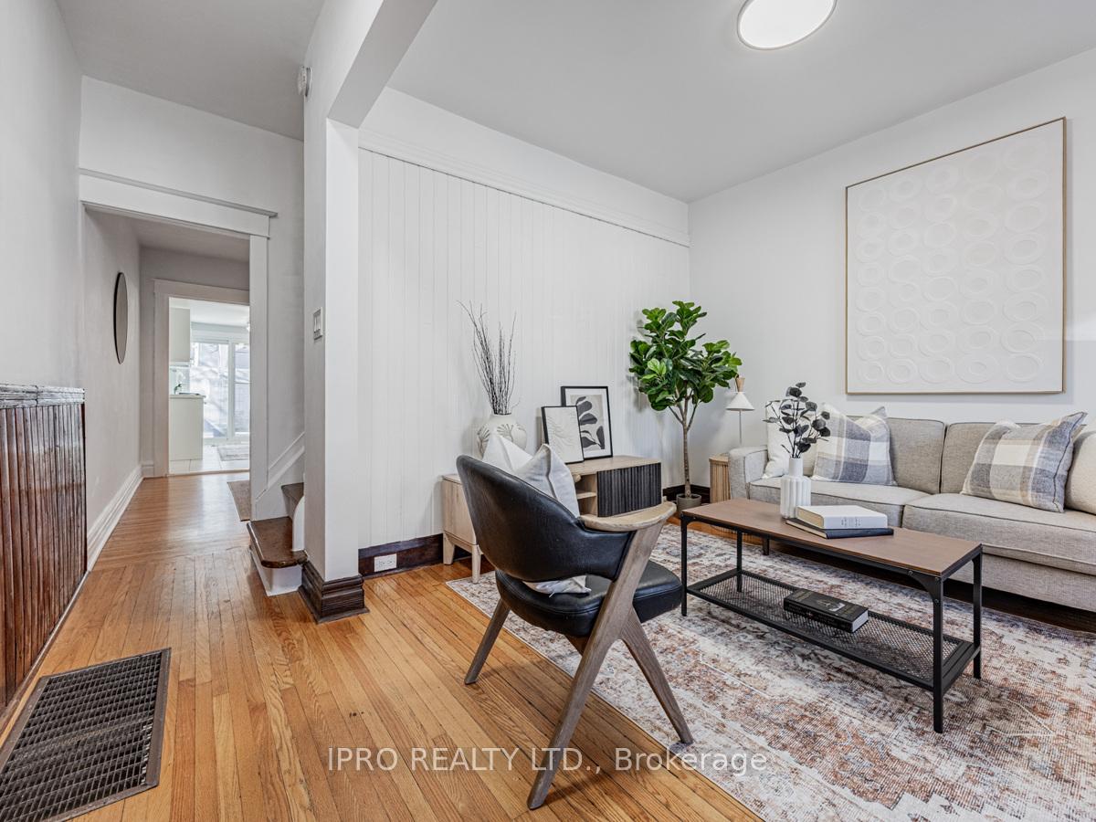 Photo 11 of 239 Lumsden Avenue, Toronto, Woodbine-Lumsden — HOMEH