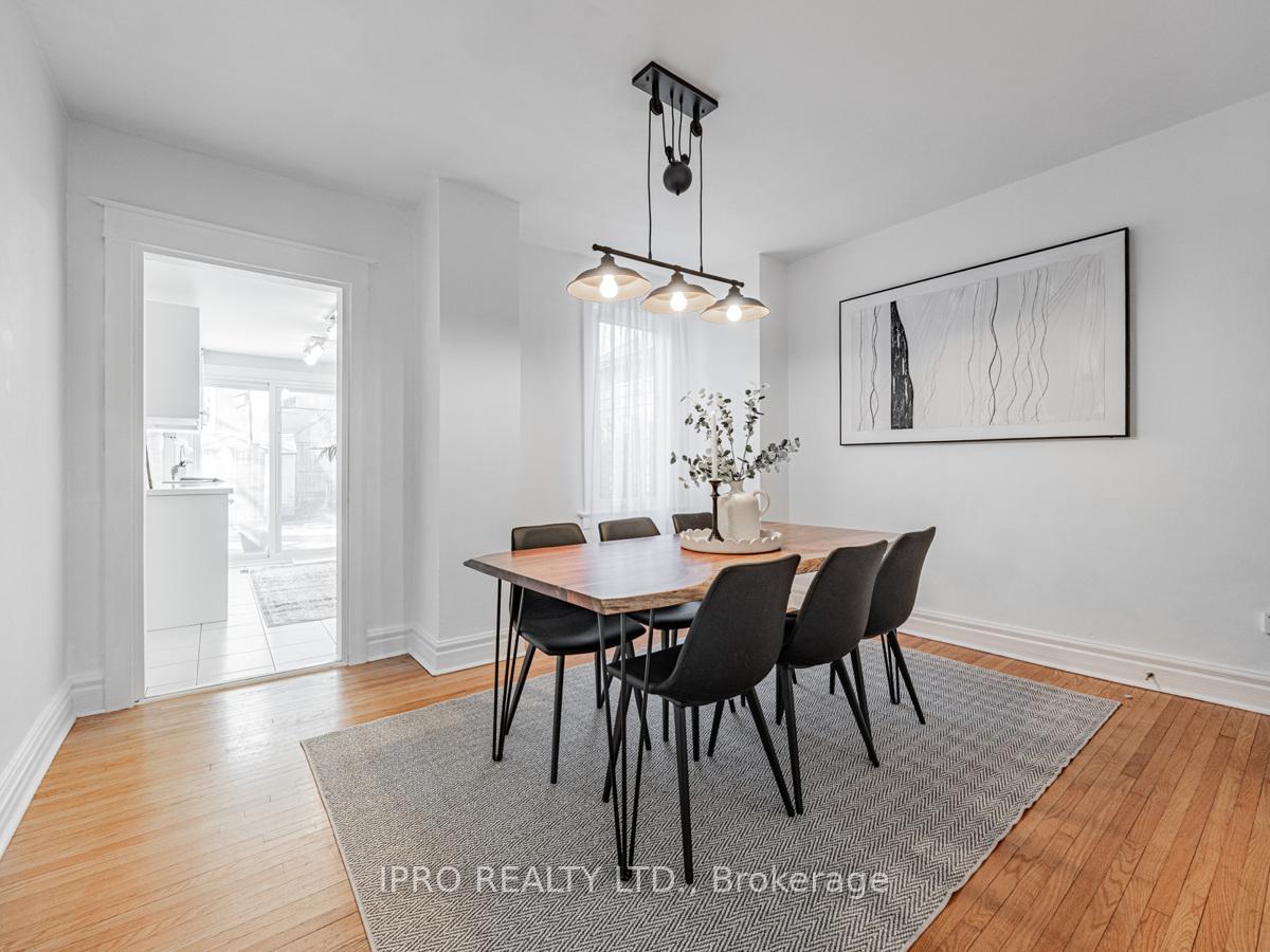 Photo 12 of 239 Lumsden Avenue, Toronto, Woodbine-Lumsden — HOMEH