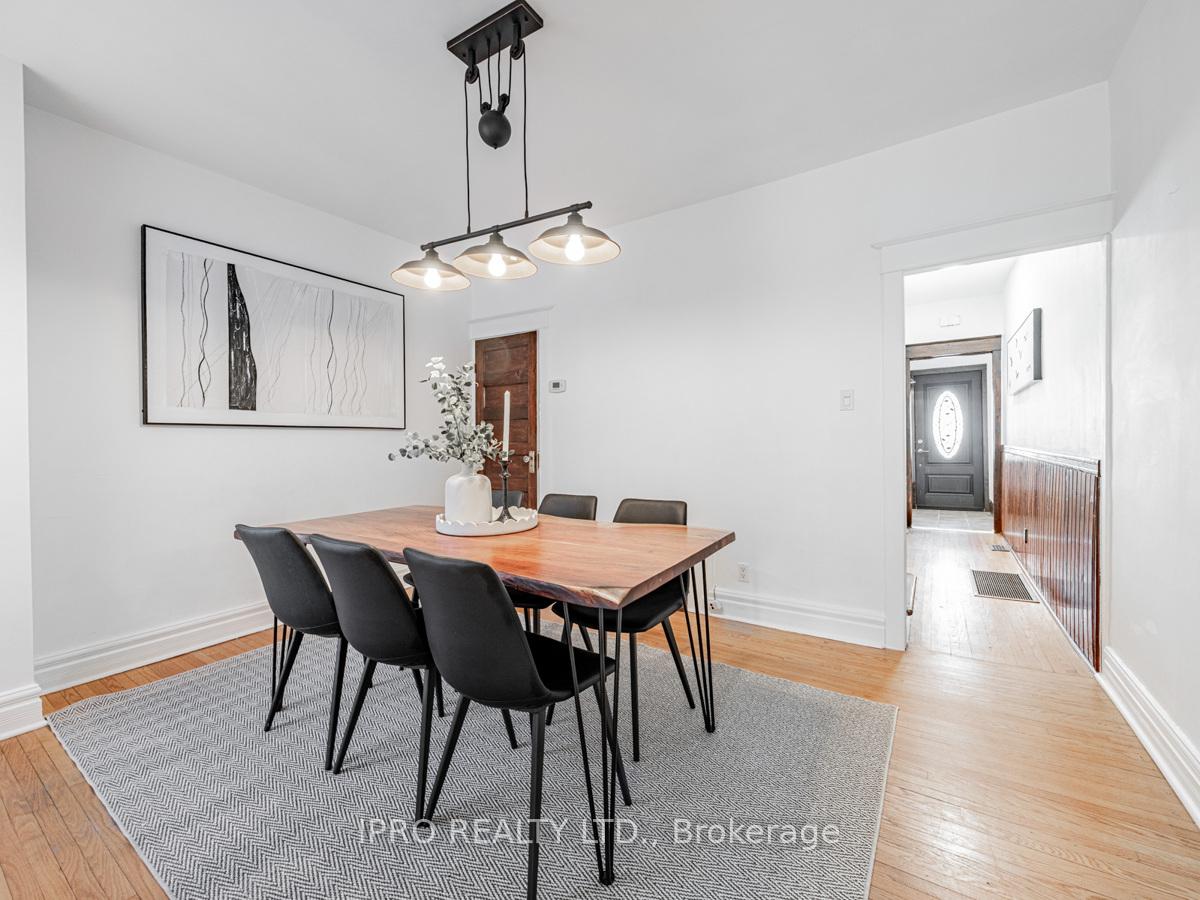Photo 13 of 239 Lumsden Avenue, Toronto, Woodbine-Lumsden — HOMEH
