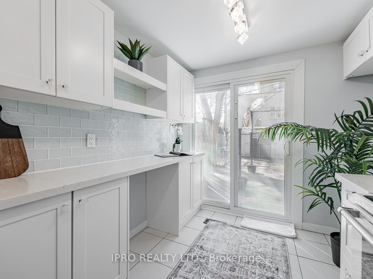 Photo 16 of 239 Lumsden Avenue, Toronto, Woodbine-Lumsden — HOMEH