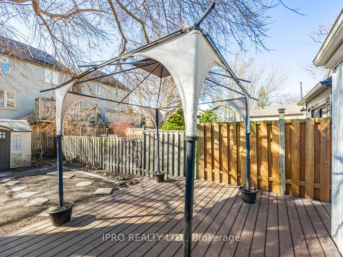 Photo 31 of 239 Lumsden Avenue, Toronto, Woodbine-Lumsden — HOMEH
