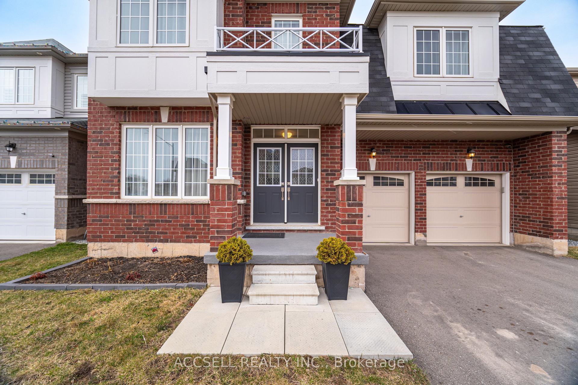 Photo 4 of 60 Esther Crescent, Thorold, Hurricane/Merrittville — HOMEH