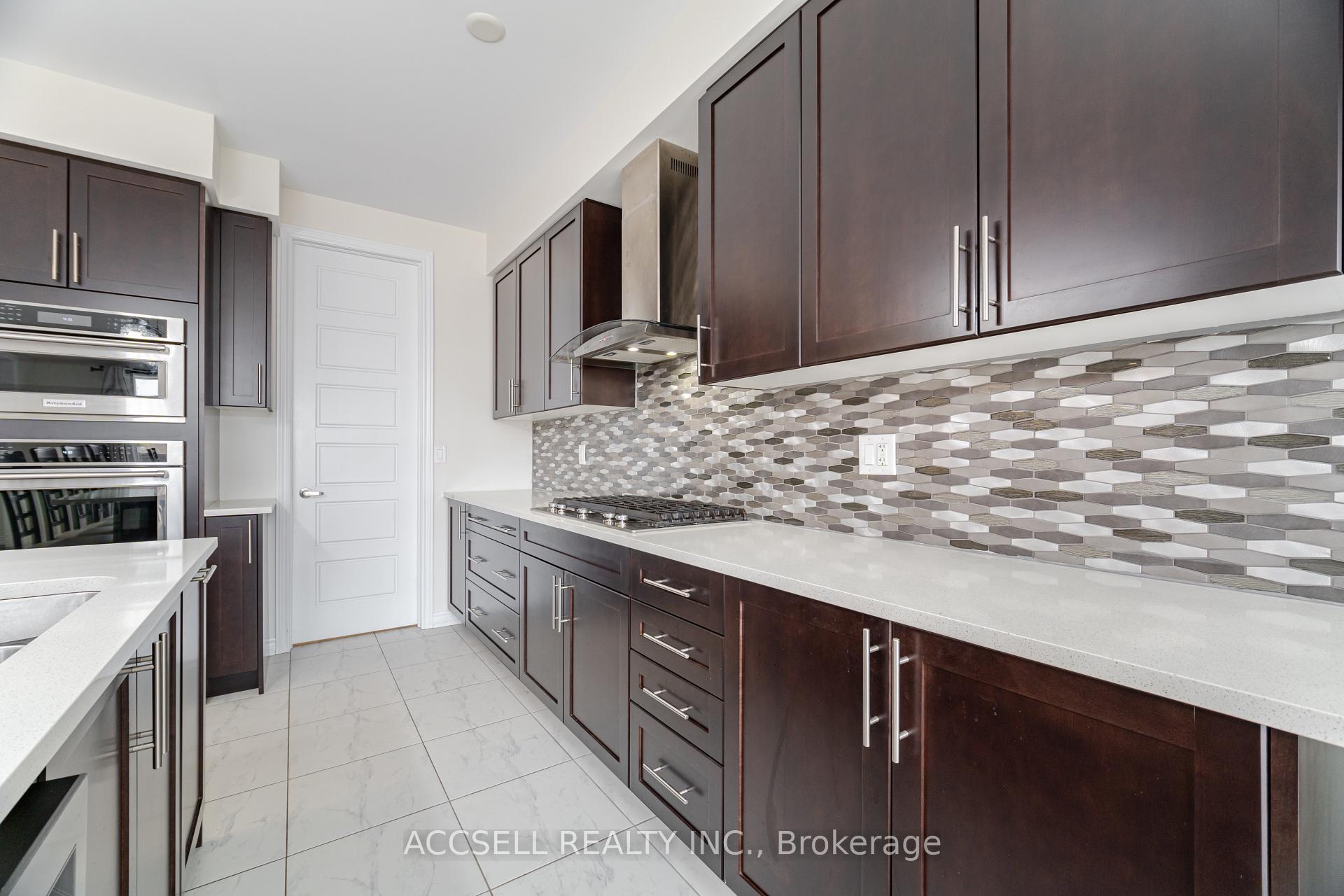 Photo 11 of 60 Esther Crescent, Thorold, Hurricane/Merrittville — HOMEH
