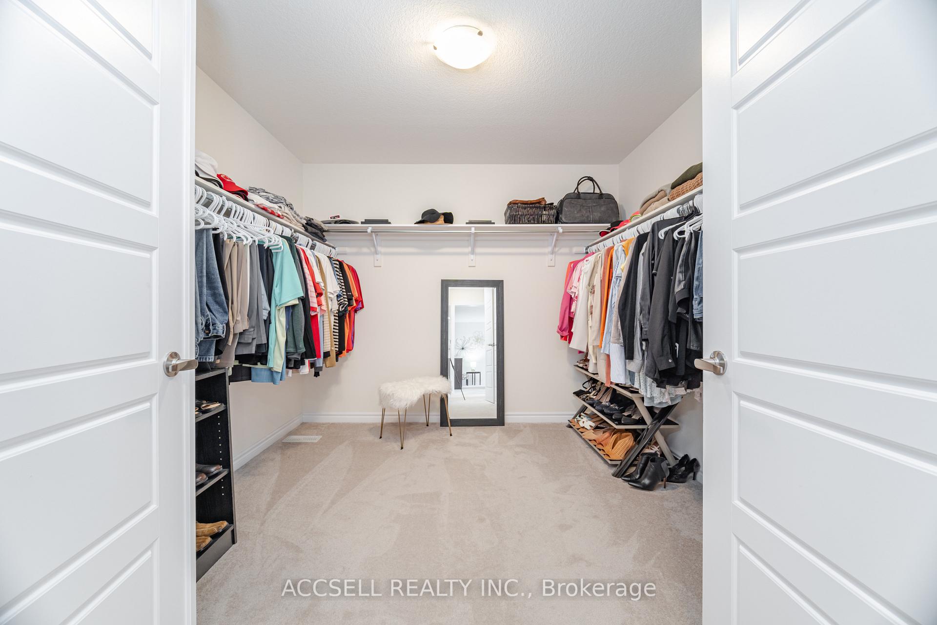 Photo 32 of 60 Esther Crescent, Thorold, Hurricane/Merrittville — HOMEH