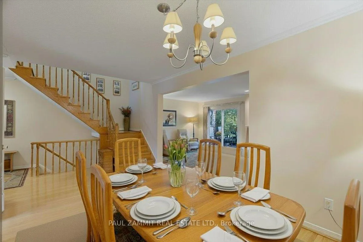 Photo 6 of 90 Quail Valley Crescent, Markham, German Mills — HOMEH