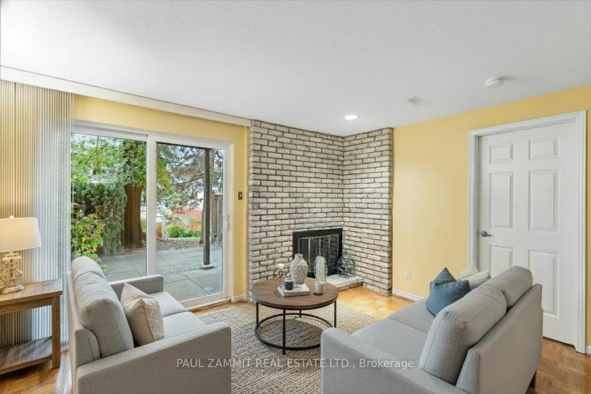 Photo 18 of 90 Quail Valley Crescent, Markham, German Mills — HOMEH