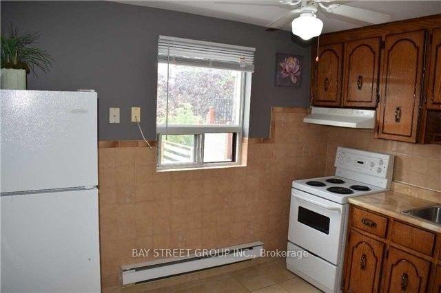 Photo 5 of Unit 2nd Flr, 475 Clinton Street, Toronto, The Annex — HOMEH