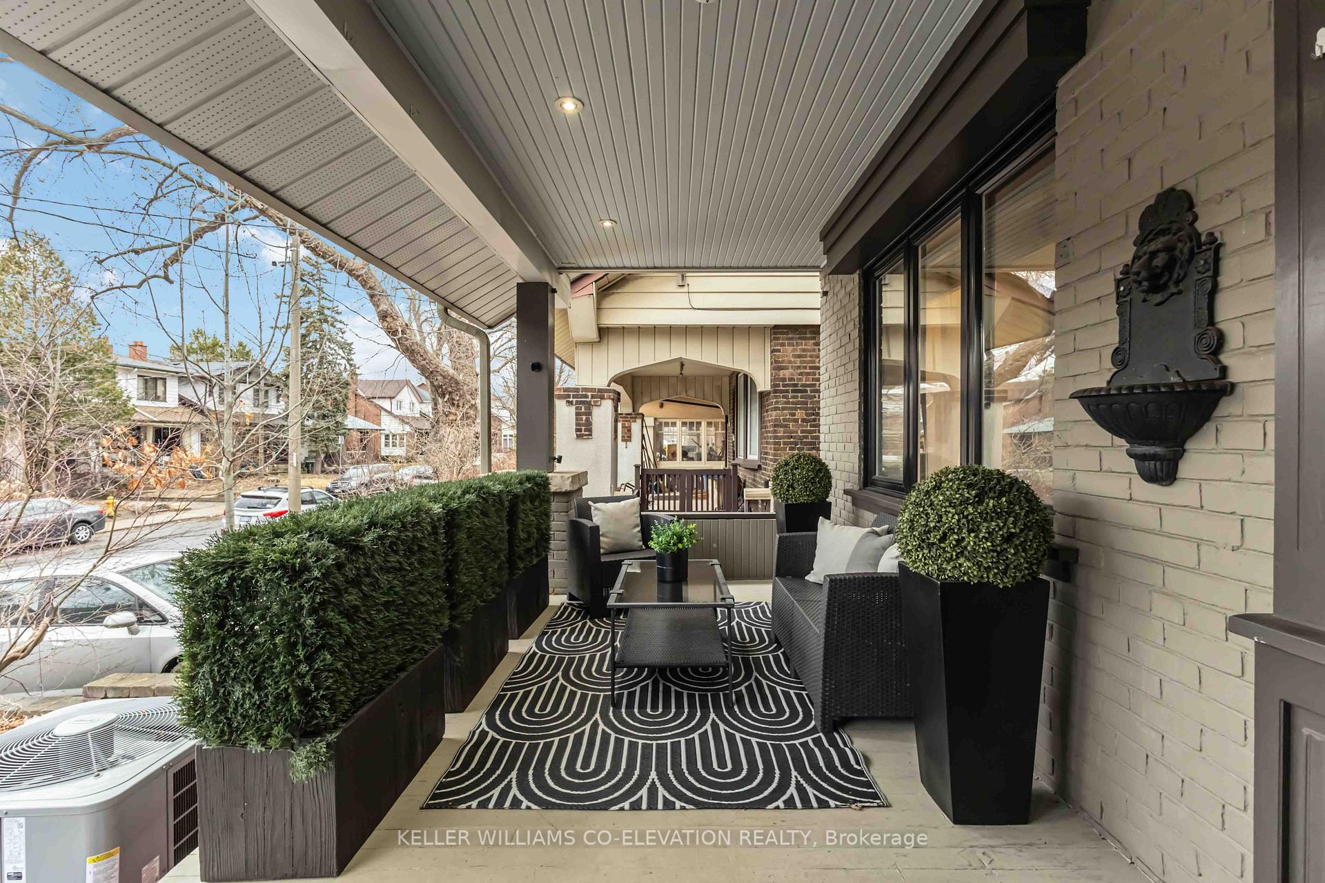 Photo 5 of 19 Oakdene Crescent, Toronto, Danforth — HOMEH