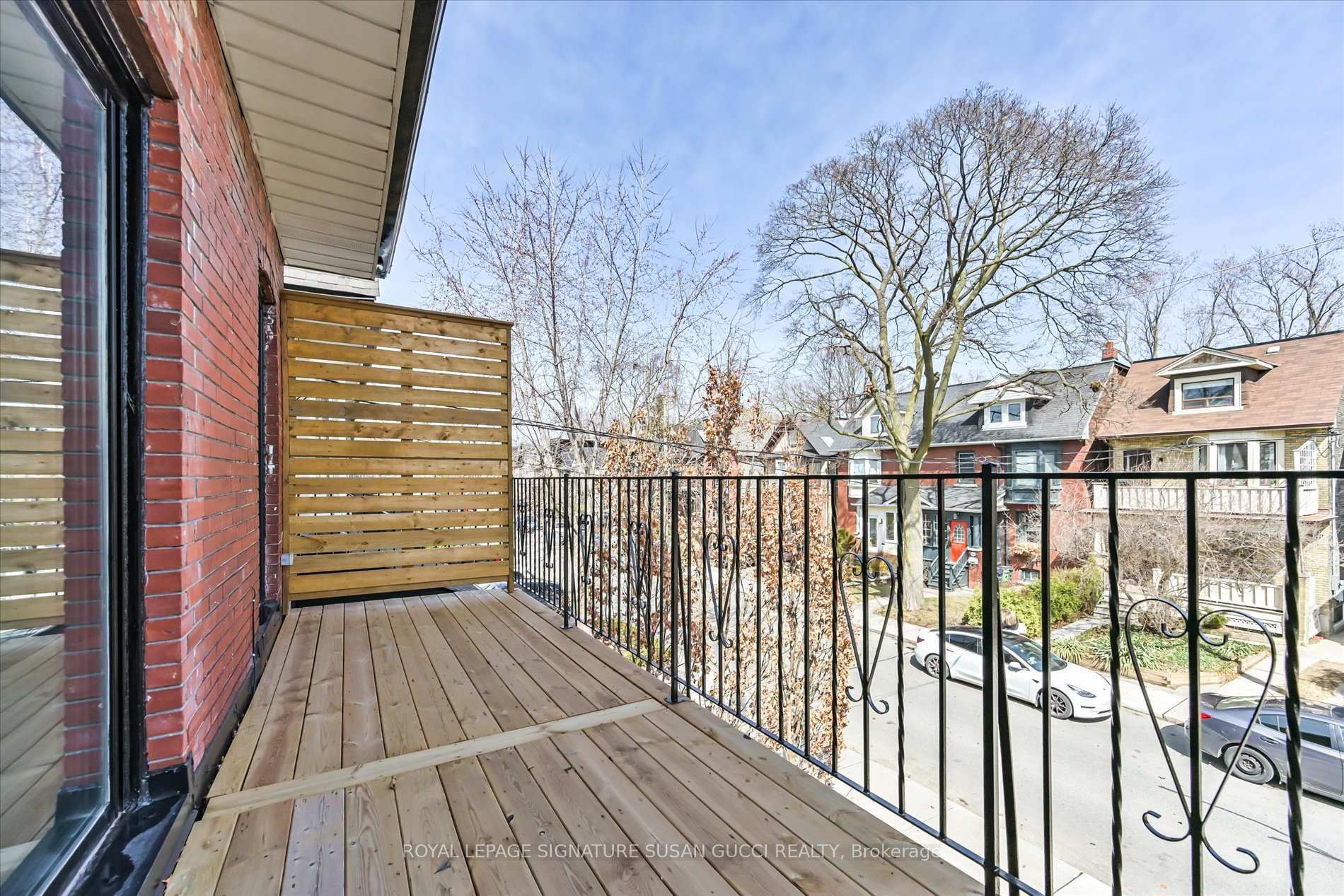 Photo 9 of Unit Upper, 870 Carlaw Avenue, Toronto, Playter Estates-Danforth — HOMEH