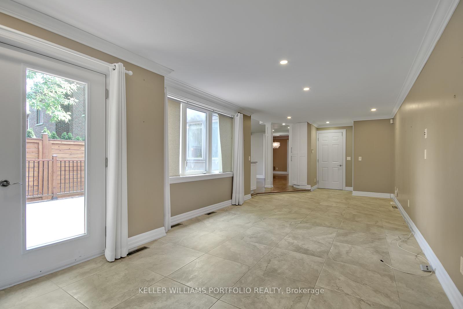 Photo 11 of 53 Duncannon Drive, Toronto, Forest Hill South — HOMEH