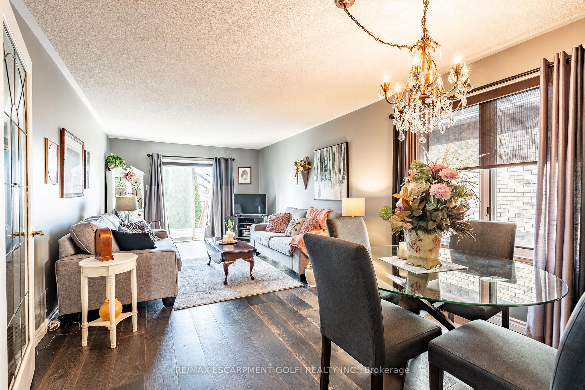 Photo 12 of 13 Silvercrest Court, Thorold, Confederation Heights — HOMEH